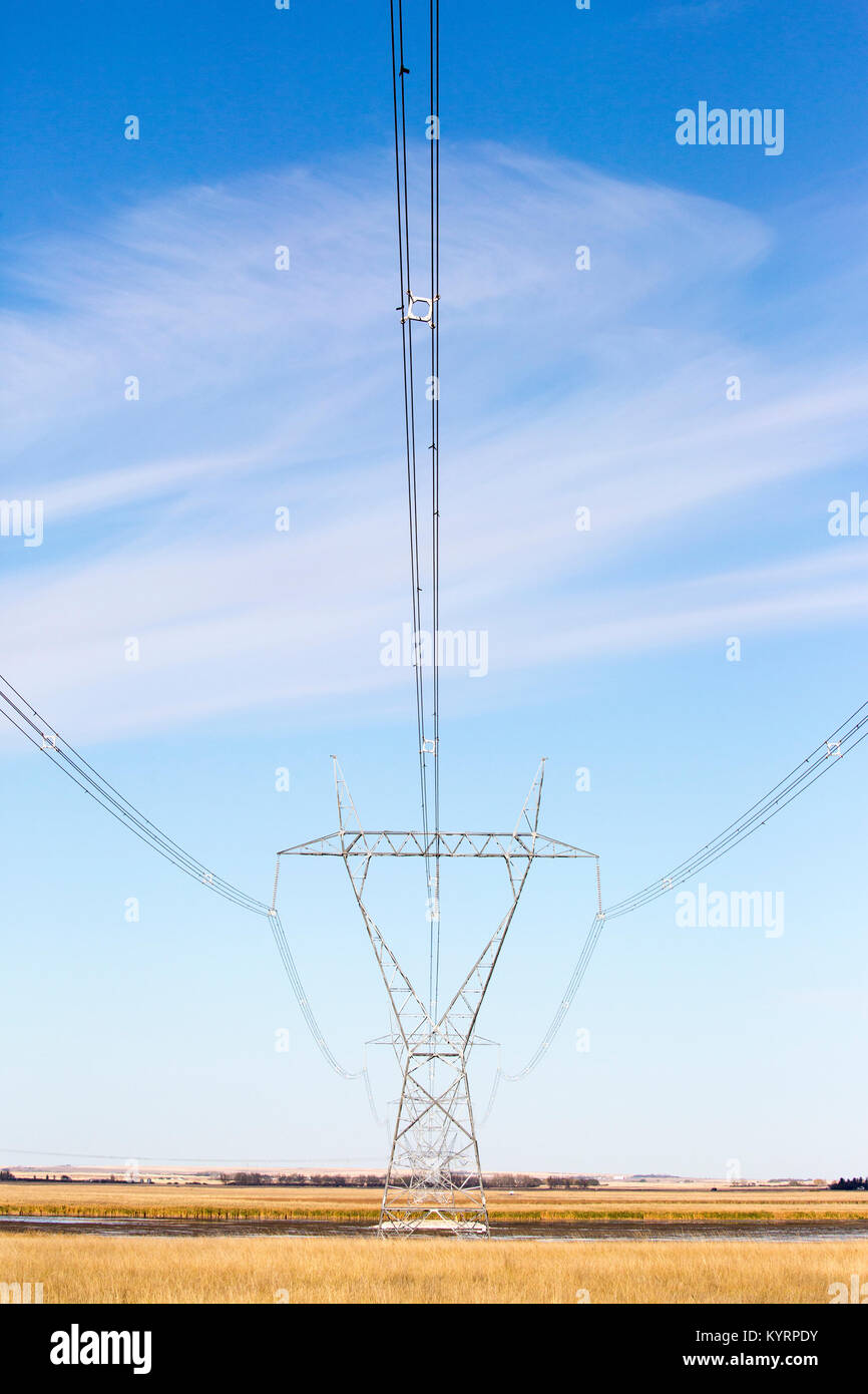 Getriebe tower über prairie See Stockfoto