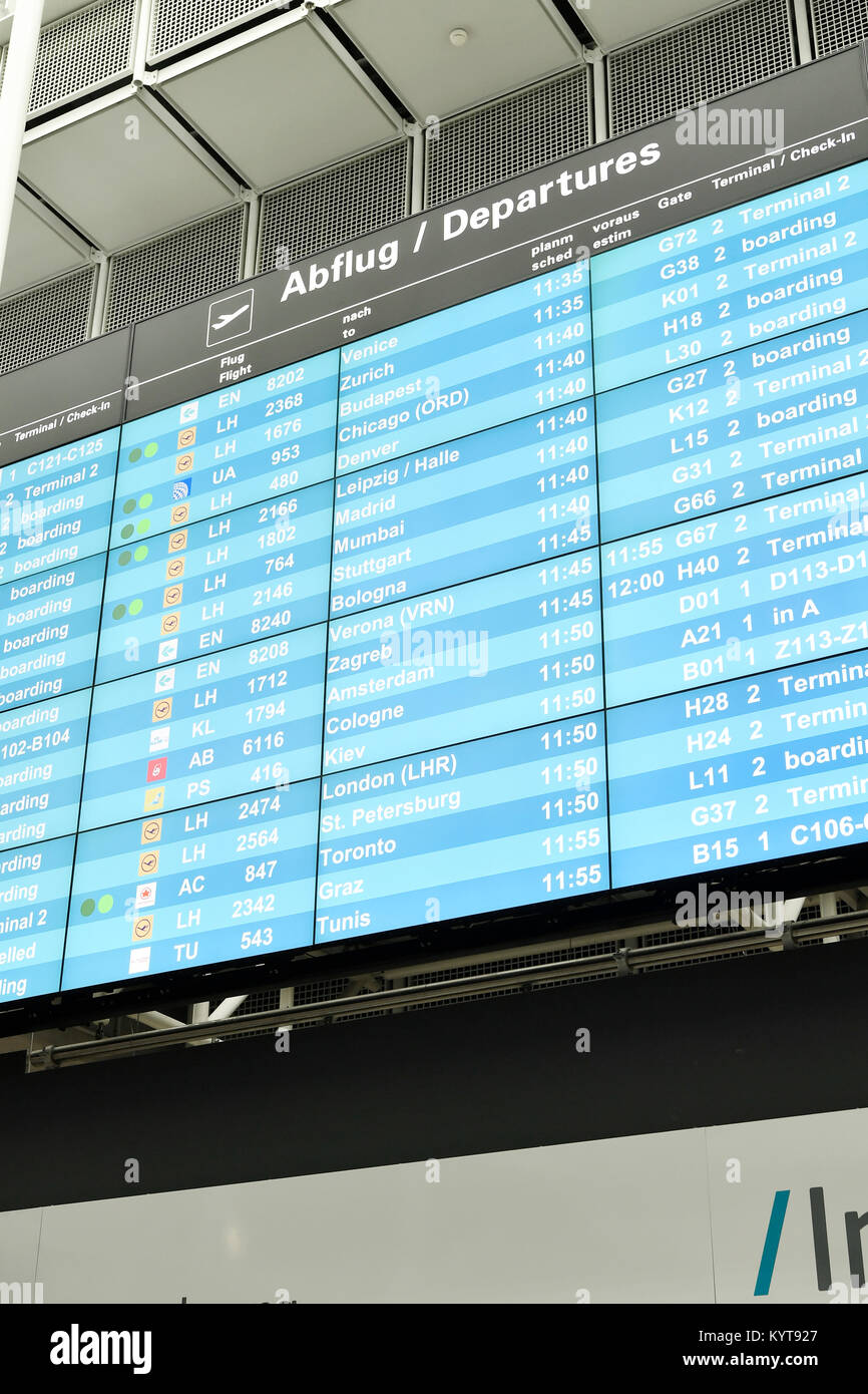 Flughafen anzeigetafel -Fotos und -Bildmaterial in hoher Auflösung – Alamy