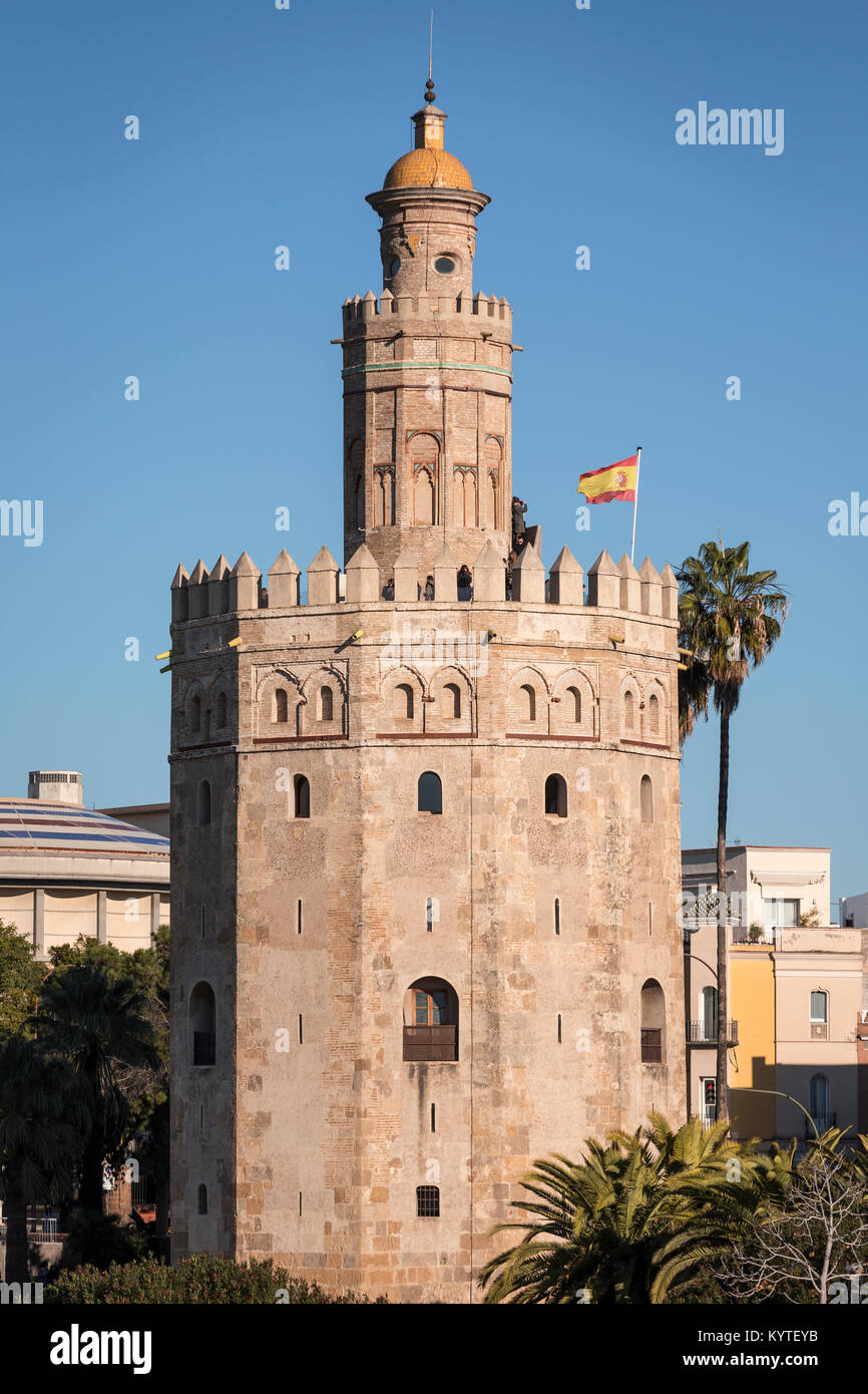 Torre del Oro, Sevilla, Andalusien, Spanien. Stockfoto