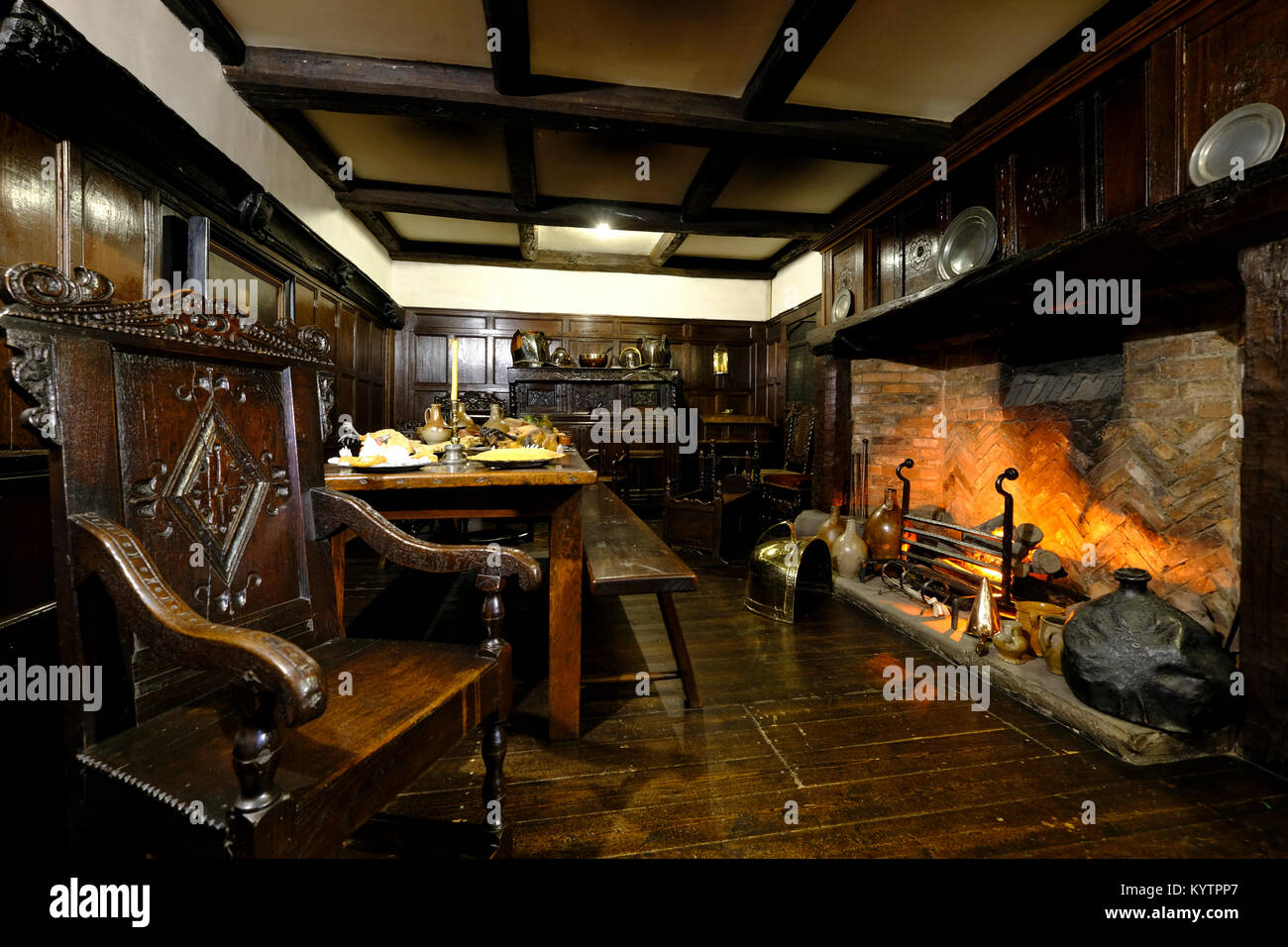 Alte Gaststube im York Castle Museum in New York. Stockfoto