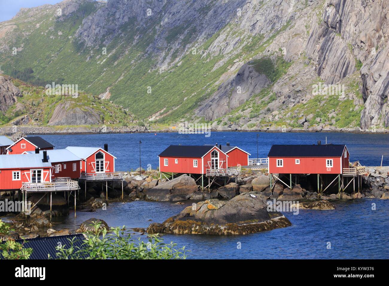 Inselgruppe Lofoten in Norwegen. Nusfjord Fischerdorf in Flakstadoya Insel. Stockfoto