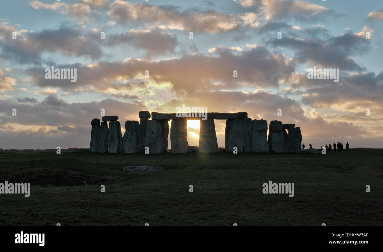 Sonnenuntergang in Stonehenge, Salisbury Plain, Amesbury, UK, 01/01/2018 Stockfoto
