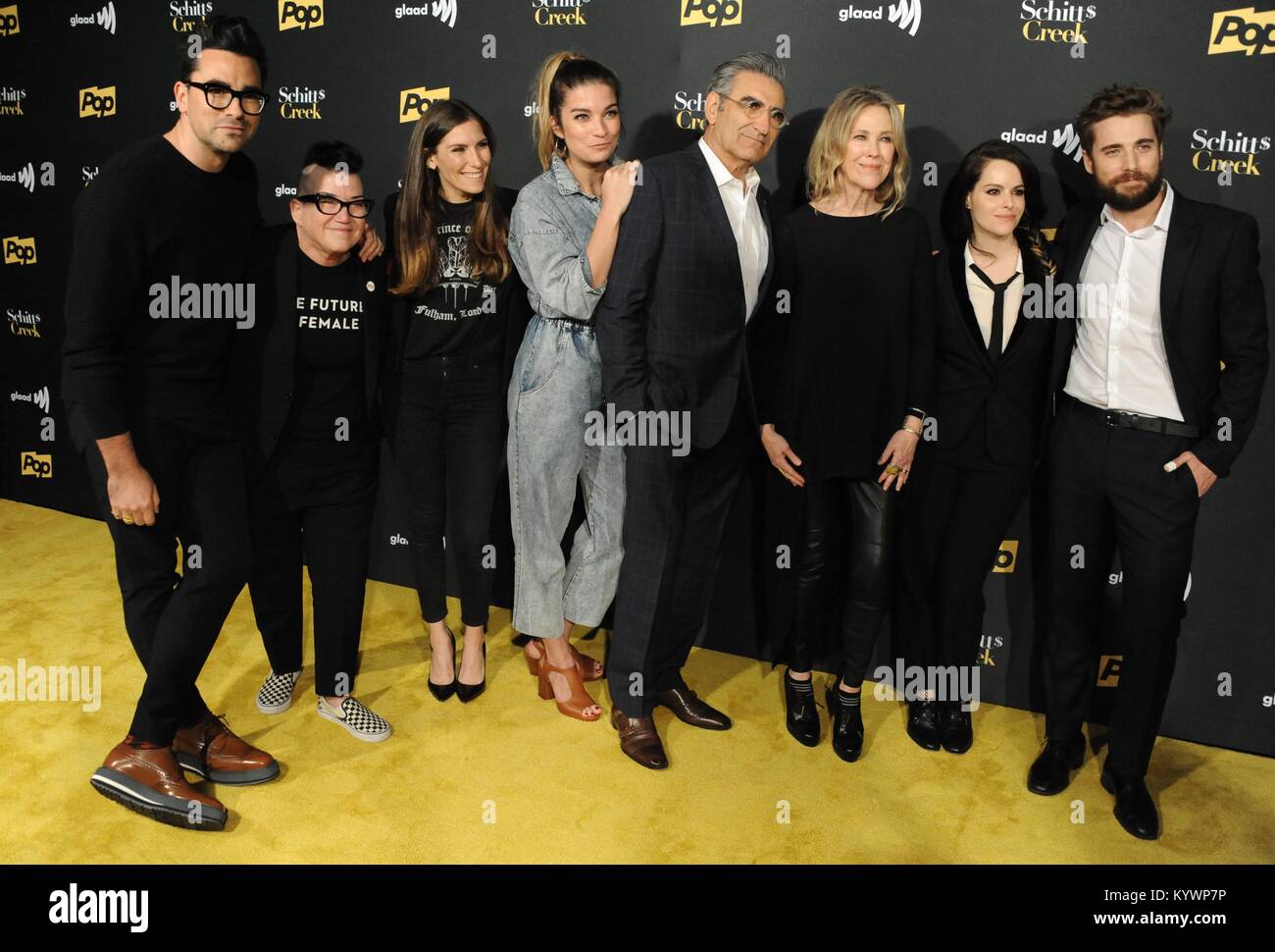 Los Angeles, CA, USA. 16 Jan, 2018. Daniel Levy, Lea DeLaria, Sarah Levy, Annie Murphy, Eugene Levy, Cathrine O'Hara, Emily Hampshire, Dustin Milligan in der Ankunftshalle für Pop und GLAAD vorhanden SCHITT'S CREEK Season 4 Premiere ArcLight Hollywood, Los Angeles, CA 16. Januar 2018. Credit: Dee Cercone/Everett Collection/Alamy leben Nachrichten Stockfoto