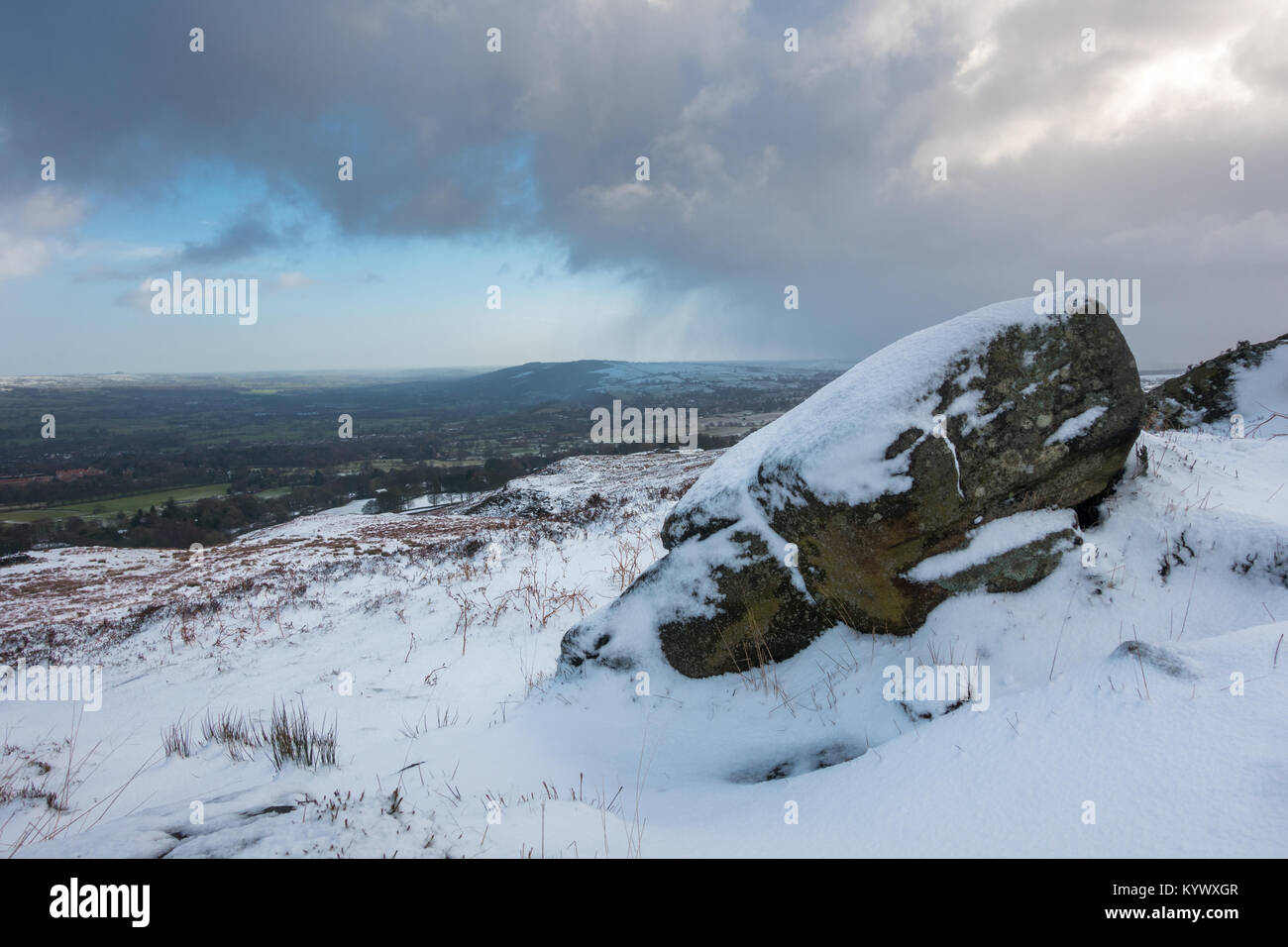 UK Wetter: Ilkley, West Yorkshire, UK. 17 Jan, 2018 Winter Schneestürme über das chevin von Ilkley Moor genommen. Quelle: Rebecca Cole/Alamy leben Nachrichten Stockfoto