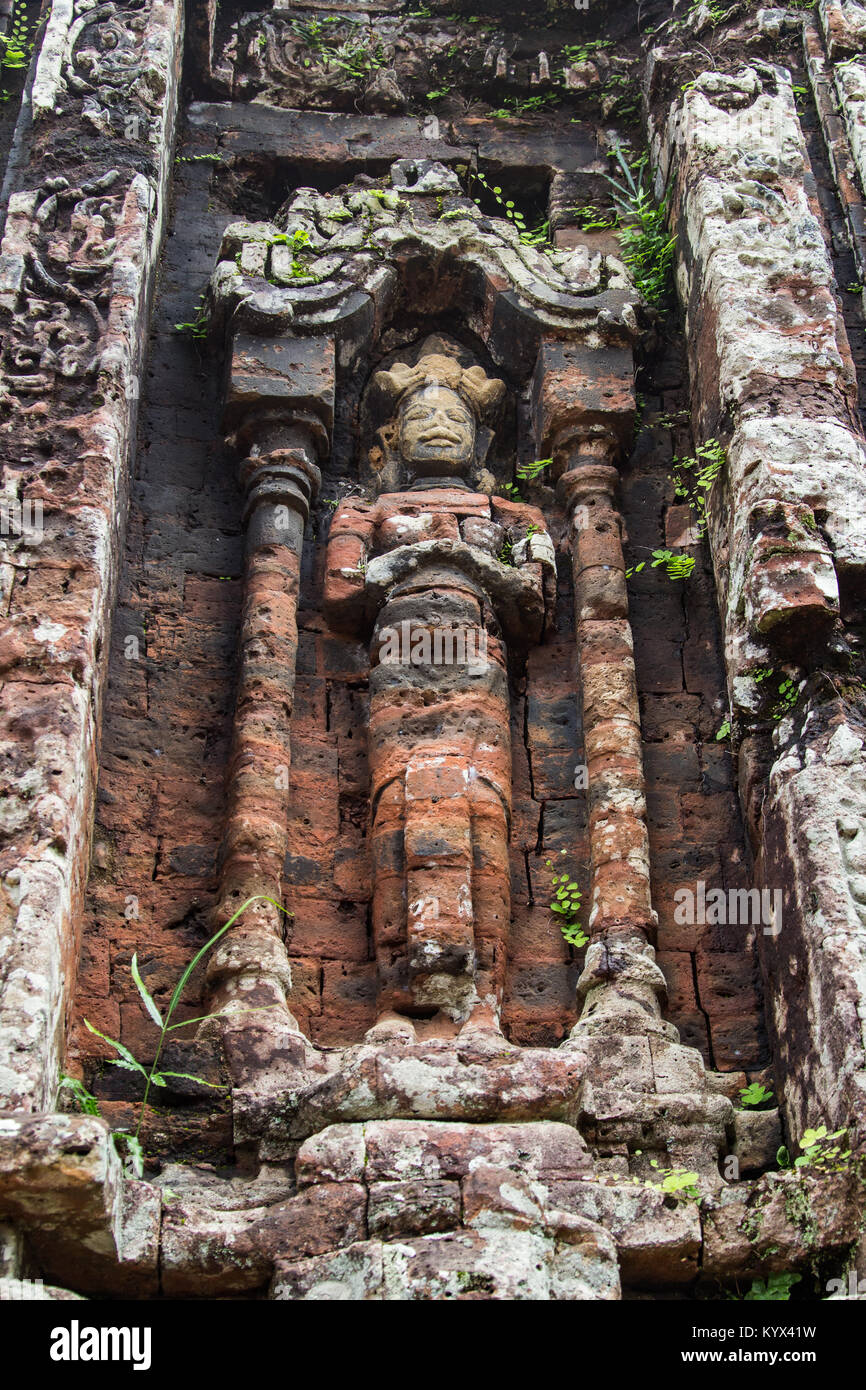 My Son Ruinen & Sanctuary sind in einem kleinen Tal in der Provinz Quang Nam, etwa 40 km von Hoi An Stadt gesetzt. Die Cham-Ruinen in Viet Nam besitzt meines Sohnes Stockfoto