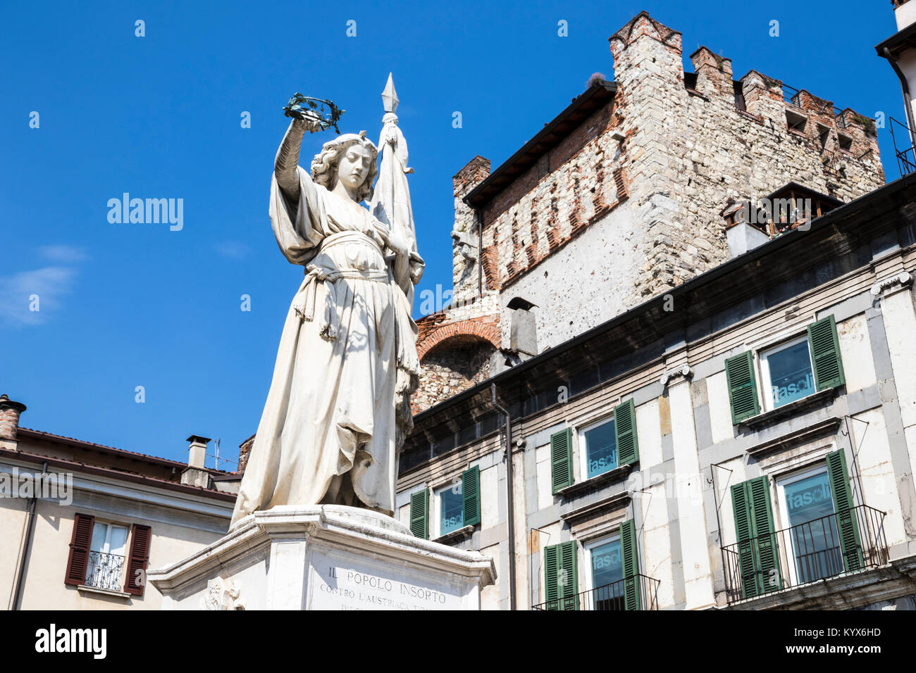 Die Statue des Sieges, ein Denkmal der italienischen Krieg gegen Österreich. Piazza della Loggia, Brescia, Italien Stockfoto