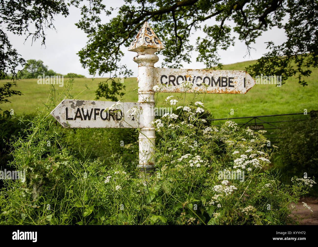 Alte Somerset County Council Schild auf einem Feldweg in der quantock Hills von West Somerset, zwischen den Ortschaften Crowcombe und Lawford, Großbritannien Stockfoto