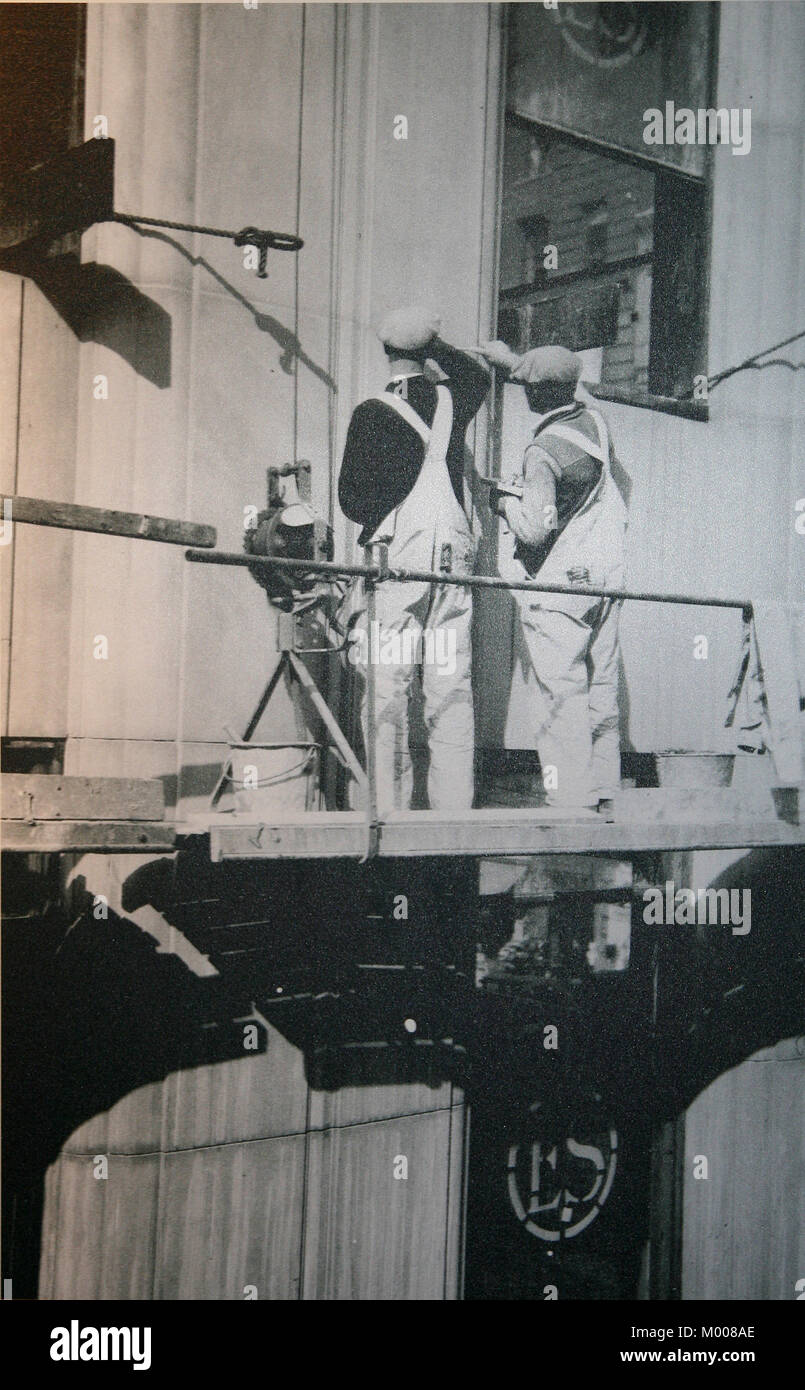 Frühe Bauarbeiter Bau Gerüste und Balken aus dem Empire State Building, 19291931, New York City