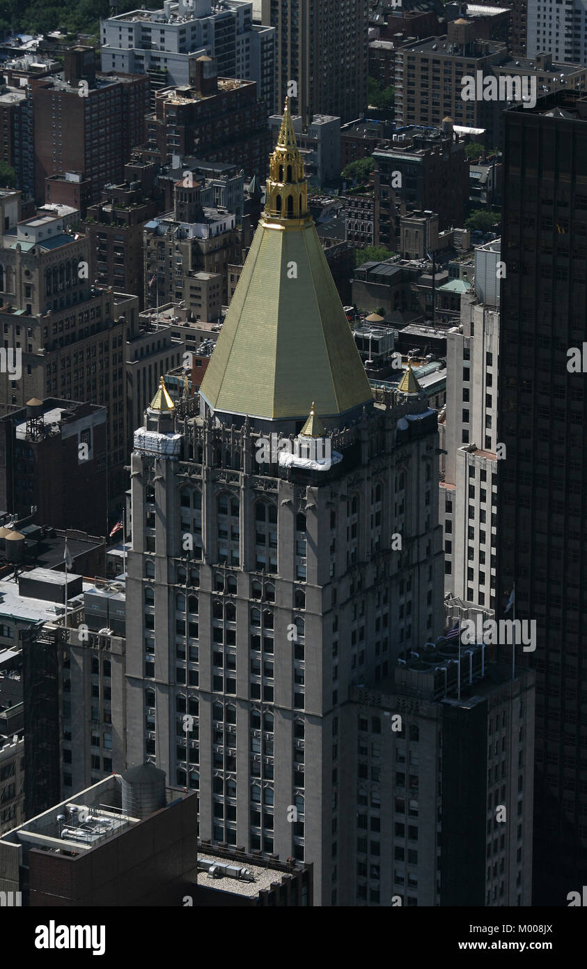 (Hauptsitz) Das New York Life Insurance Company Gebäude, 51 Madison Avenue, Manhattan, von The Empire State Building, New York State, USA. Stockfoto