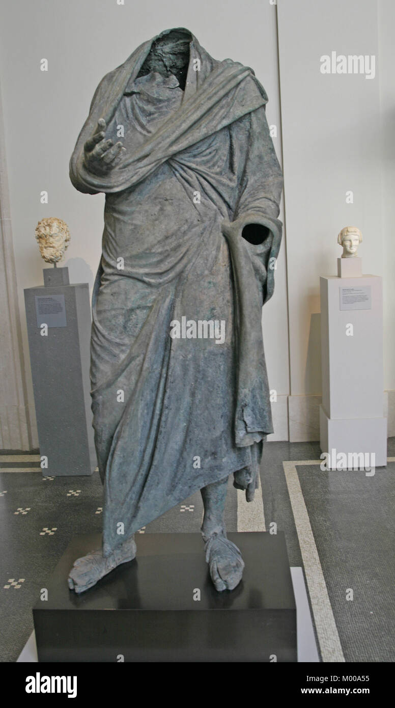 Statue des römischen Zeiten Kleidung (um 200 n. Chr.), The Metropolitan Museum of Art (Met), Upper Manhattan, New York City, New York State, USA. Stockfoto