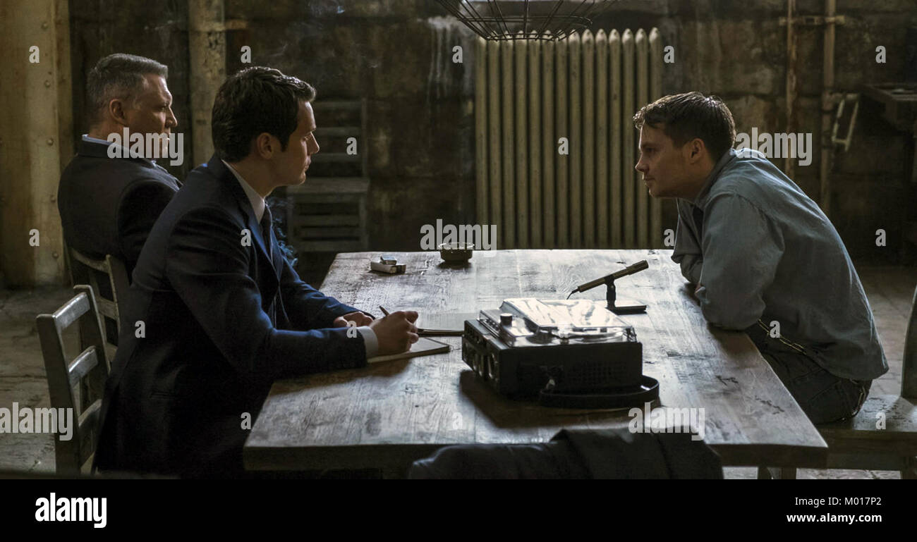 Mindhunter ist eine US-amerikanische Fernsehserie, die Kriminalität erstellt von Joe Penhall, basierend auf der True Crime buch Mindhunter: Innerhalb des FBI Serial Crime Unit Elite von John E. Douglas und Mark Olshaker Dieses Foto ist nur für den redaktionellen Gebrauch bestimmt und unterliegen dem Copyright der Film Company und/oder der Fotograf durch den Film oder Produktion Firma zugeordnet und können nur wiedergegeben werden durch Publikationen in Verbindung mit der Förderung der oben genannten Film geschrieben. Eine obligatorische Gutschrift auf dem Film Firma ist erforderlich. Der Fotograf sollte auch angerechnet werden, wenn bekannt. Stockfoto