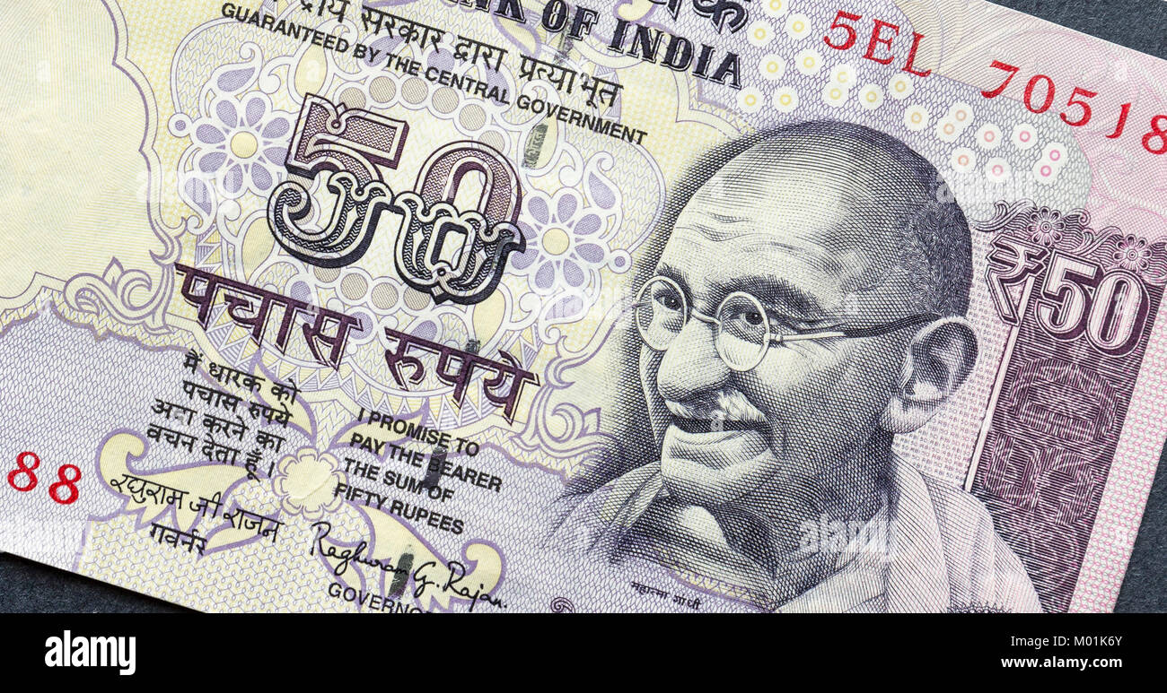 Biella, Italien - 29 Oktober, 2017. Banknote mit Mahatma Gandhi Porträt. Reserve Bank von Indien Stockfoto