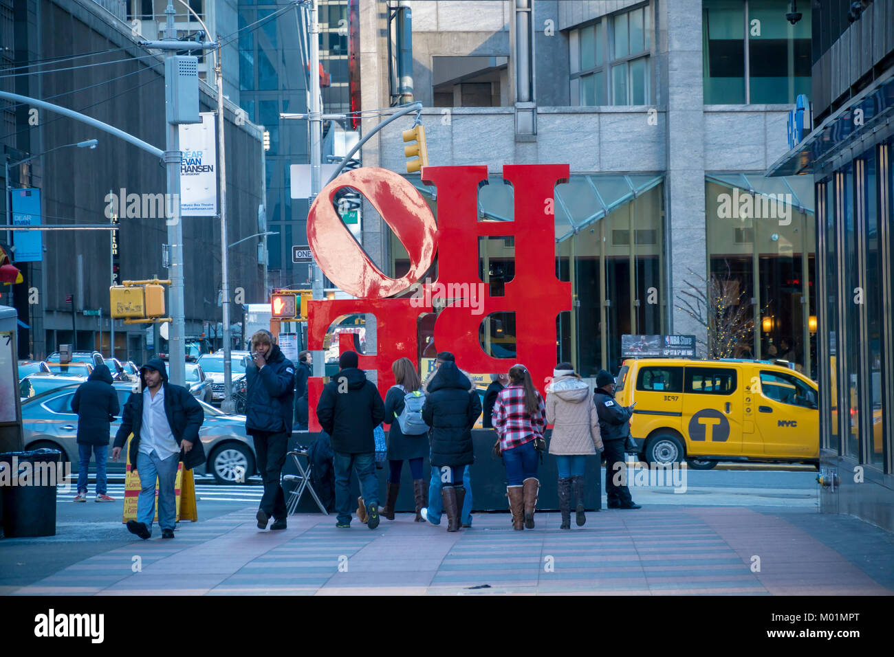 Robert Indiana "Hoffnung" Skulptur in Midtown Manhattan in New York am Sonntag, 14. Januar 2018. (Â© Richard B. Levine) Stockfoto