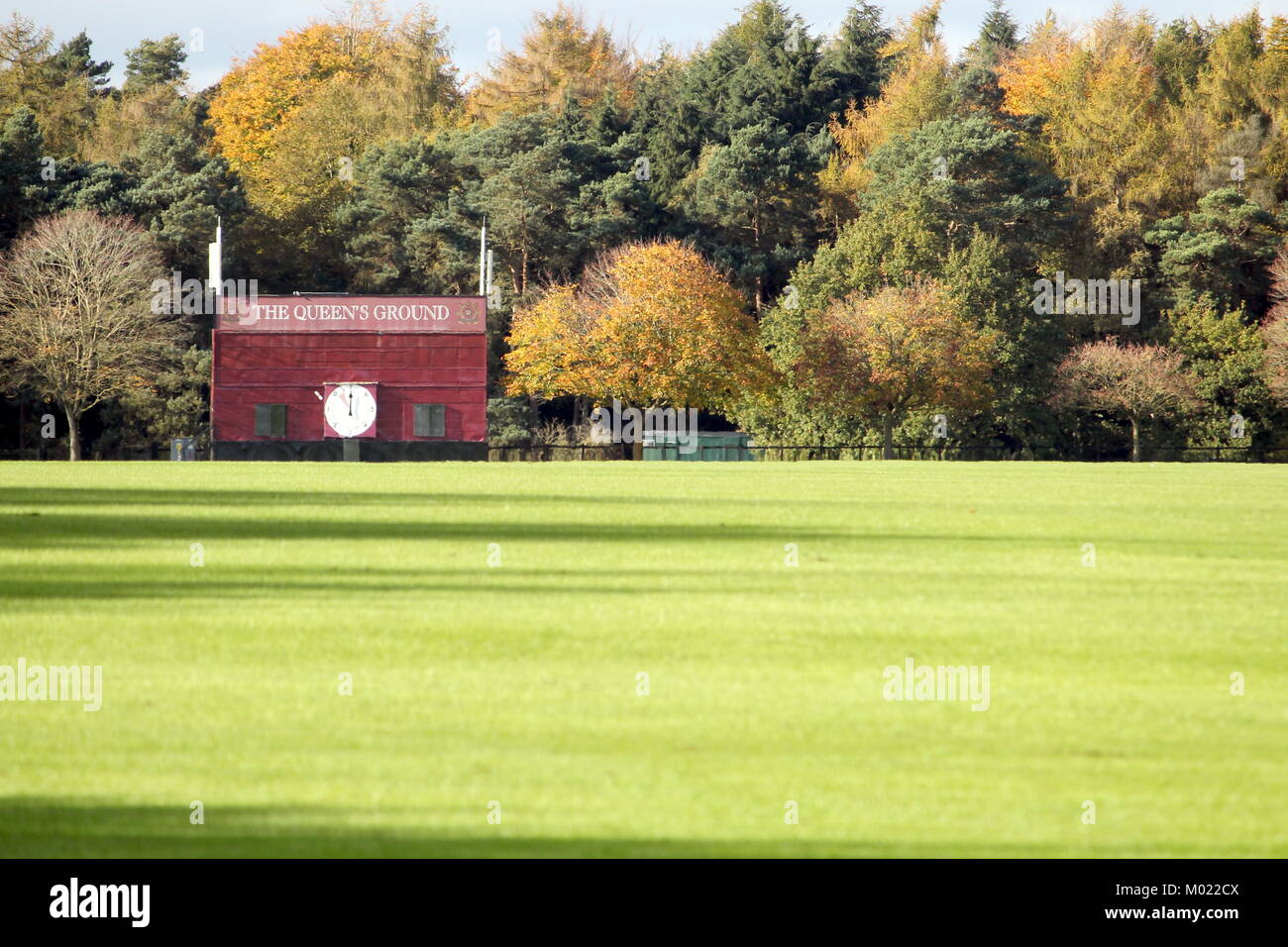 Ascot, Großbritannien - 5 November 2017: Polo Anzeigetafel am "Boden" der Königin an Guards Polo Club in Surrey, England Stockfoto