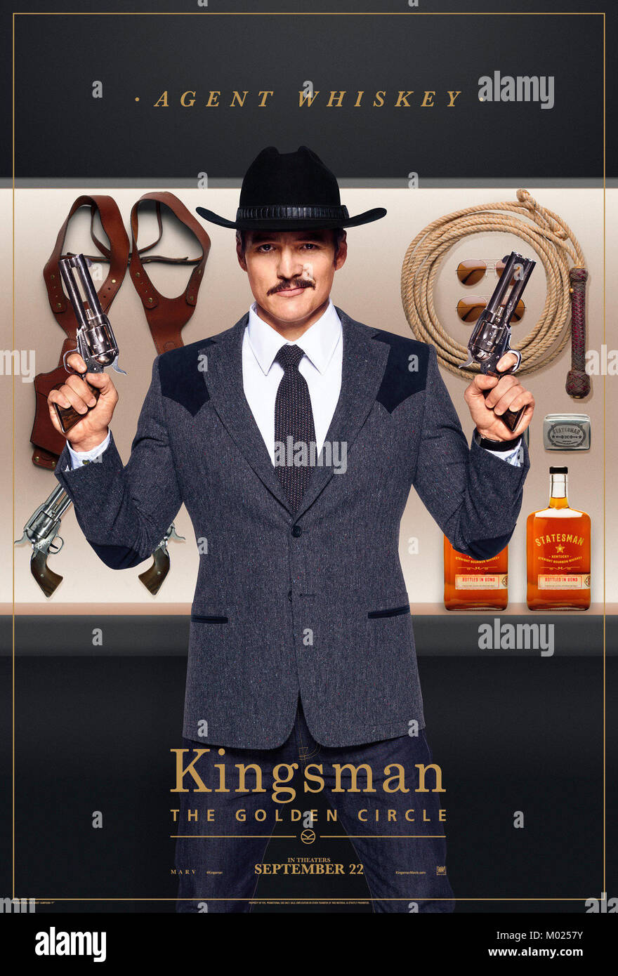 Erscheinungsdatum: September 22, 2017 Title: Kingsman: Der Golden Circle Studio: Twentieth Century Fox Regie: Matthew Vaughn PLOT: Wenn ihr Hauptquartier zerstört und die Welt ist als Geiseln gehalten, die Reise des Kingsman führt Sie zu der Entdeckung einer alliierten Spion Organisation in den USA. Diese beiden Elite geheimen Organisationen müssen gemeinsam Band einen gemeinsamen Feind zu besiegen. In den Hauptrollen: Poster Art (Credit Bild: © Twentieth Century Fox/Entertainment Bilder) Stockfoto Erscheinungsdatum: September 22, 2017 Title: Kingsman: Der Golden Circle Studio: Twentieth Century Fox Regie: Matthew Vaughn PLOT: Wenn ihr Hauptquartier zerstört und die Welt ist als Geiseln gehalten, die Reise des Kingsman führt Sie zu der Entdeckung einer alliierten Spion Organisation in den USA. Diese beiden Elite geheimen Organisationen müssen gemeinsam Band einen gemeinsamen Feind zu besiegen. In den Hauptrollen: Poster Art (Credit Bild: © Twentieth Century Fox/Entertainment Bilder) Stockfoto