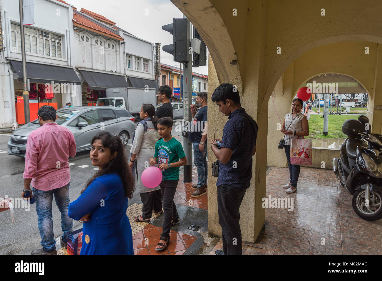 Die Menschen in den Straßen von Little India, Singapur Stockfoto