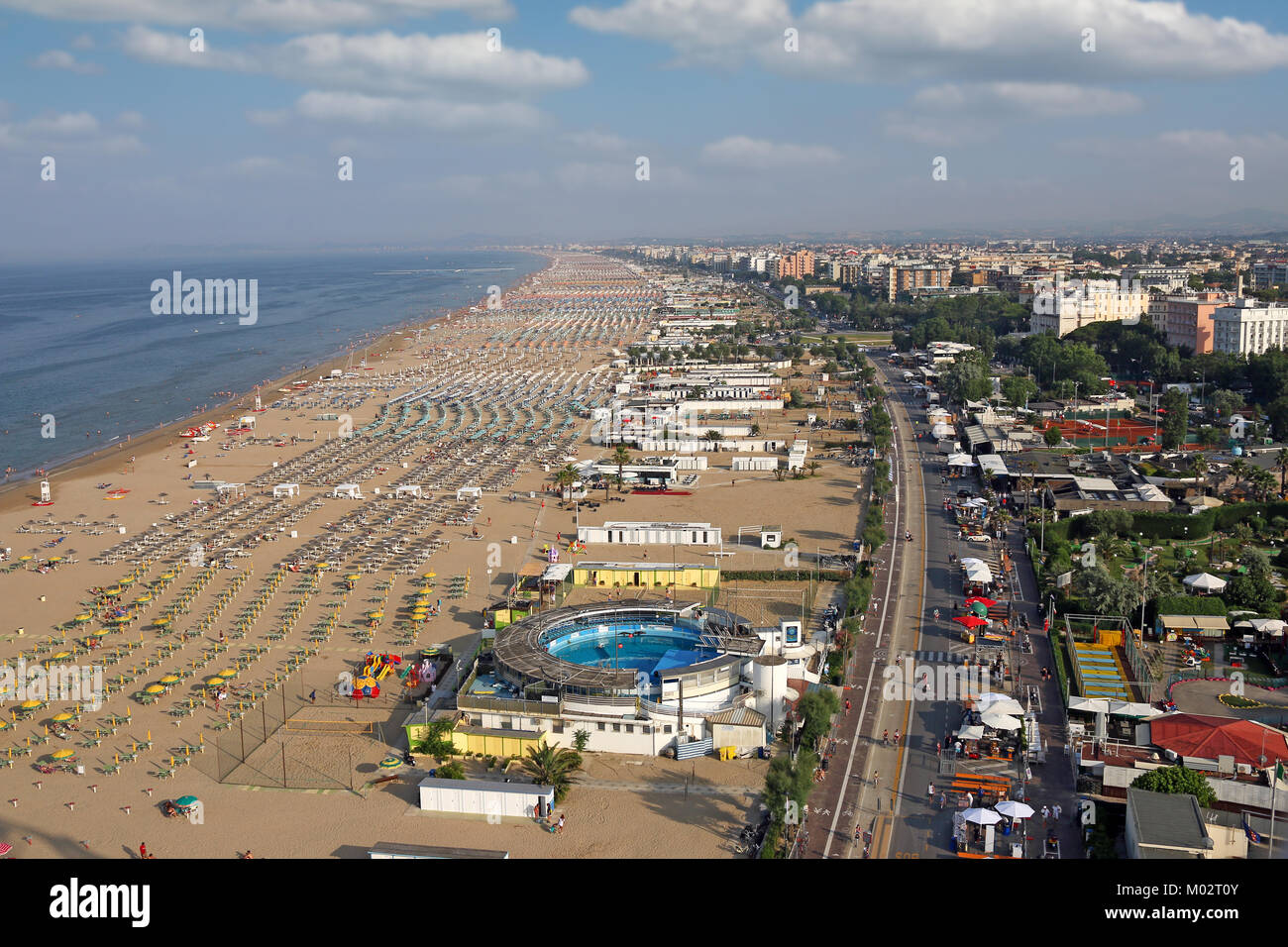 Strand Rimini Stadtbild Sommer Saison Stockfoto