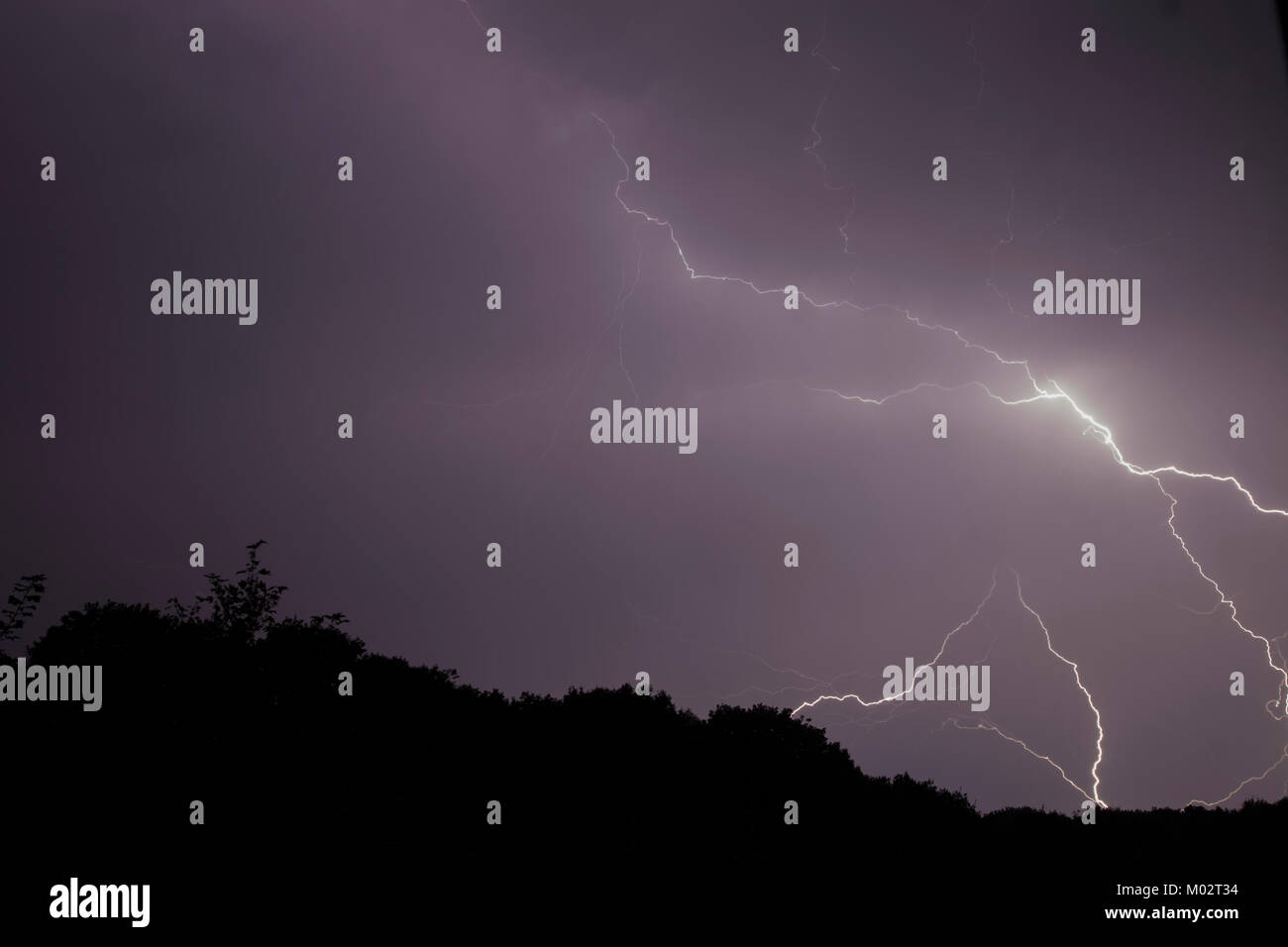 Gabel Blitz bei einem Gewitter in West Yorkshire Stockfoto