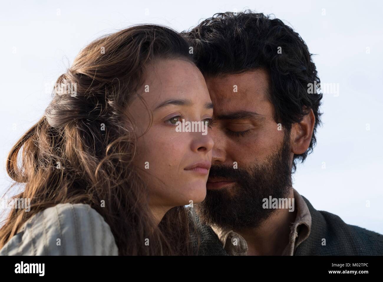 Das Versprechen Jahr : 2016 Spanien / USA Regie : Terry George Charlotte Le Bon, Oscar Isaac Stockfoto