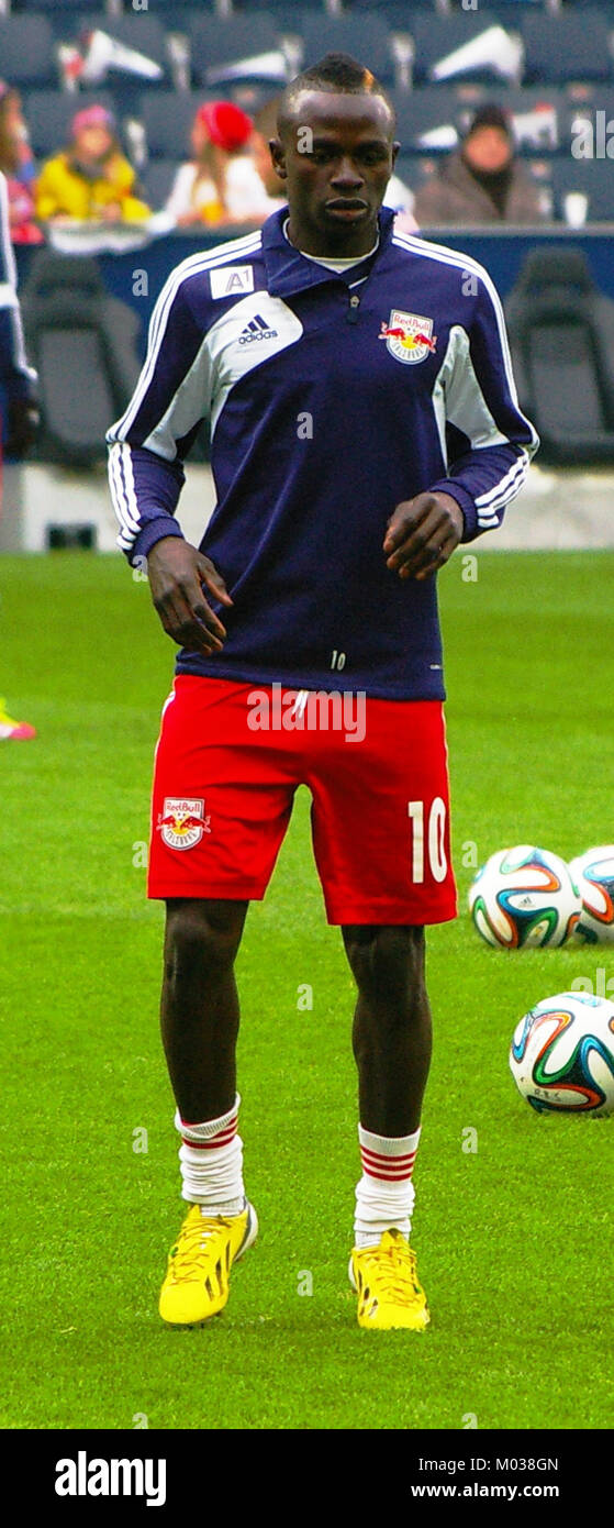 Ein Spiel in der Bundesliga zwischen dem FC Red Bull Salzburg und dem SK Rapid Wien, ein bedeutendes Ereignis im österreichischen Fußball. Stockfoto