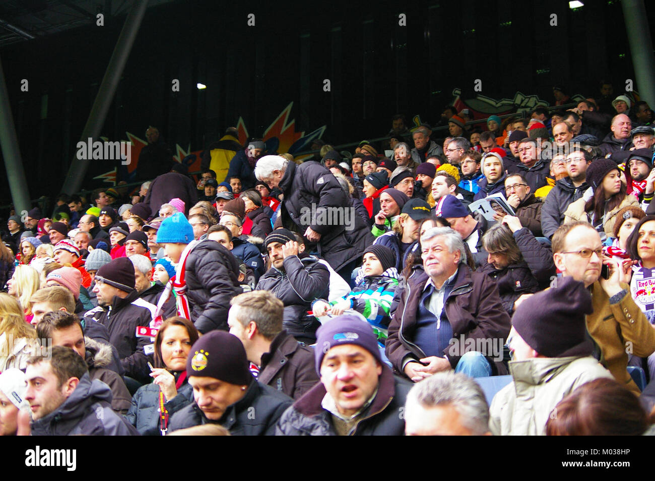Das Bundesliga-Spiel zwischen dem FC Red Bull Salzburg und dem SK Rapid Wien war ein hochkarätiges Fußballspiel mit Spitzenleistungen beider Mannschaften. Stockfoto