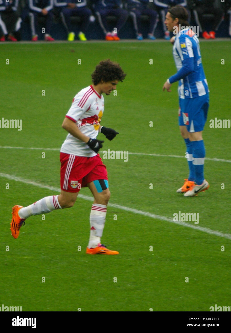 Ein Spiel in der Bundesliga zwischen dem FC Red Bull Salzburg und dem SC Wiener Neustadt, bei dem es um den österreichischen Fußball- und Mannschaftswettbewerb geht. Stockfoto