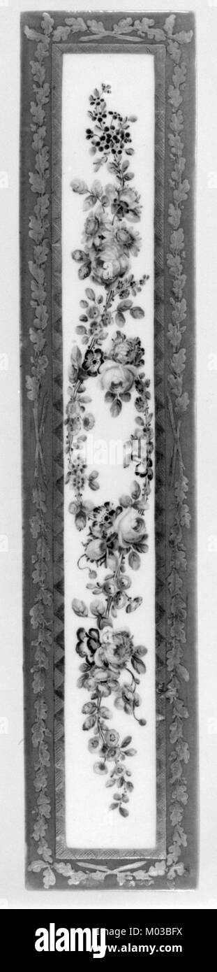 Ein historisches Kabinett im Metropolitan Museum of Art, katalogisiert als MET 166300, bekannt für seine feine Handwerkskunst und sein Design. Stockfoto