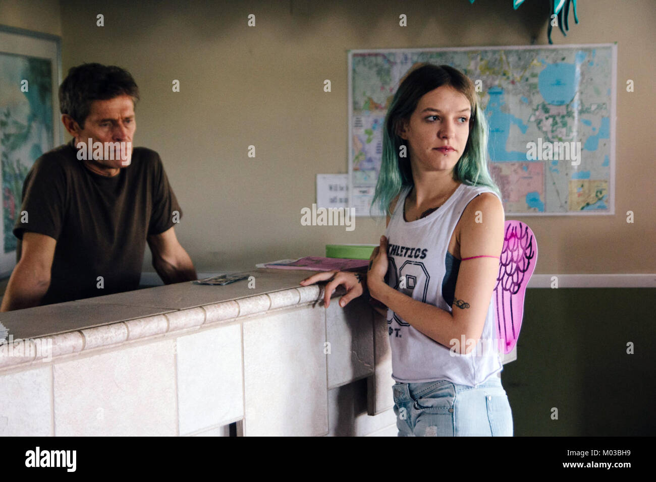 Die Florida Projekt ist ein 2017 American Film unter der Regie von Sean Baker, aus einem Drehbuch von Baker und Chris Bergoch. Es Sterne Willem Dafoe, Brooklynn Prince, Bria Vinaite, Valeria Cotto, Christopher Rivera, und Kaleb Landry Jones dieses Foto ist nur für den redaktionellen Gebrauch bestimmt und unterliegen dem Copyright der Film Company und/oder der Fotograf durch den Film oder Produktion Firma zugeordnet und können nur wiedergegeben werden durch Publikationen in Verbindung mit der Förderung der oben genannten Film. Eine obligatorische Gutschrift auf dem Film Firma ist erforderlich. Der Fotograf sollte auch angerechnet werden, wenn bekannt. Stockfoto