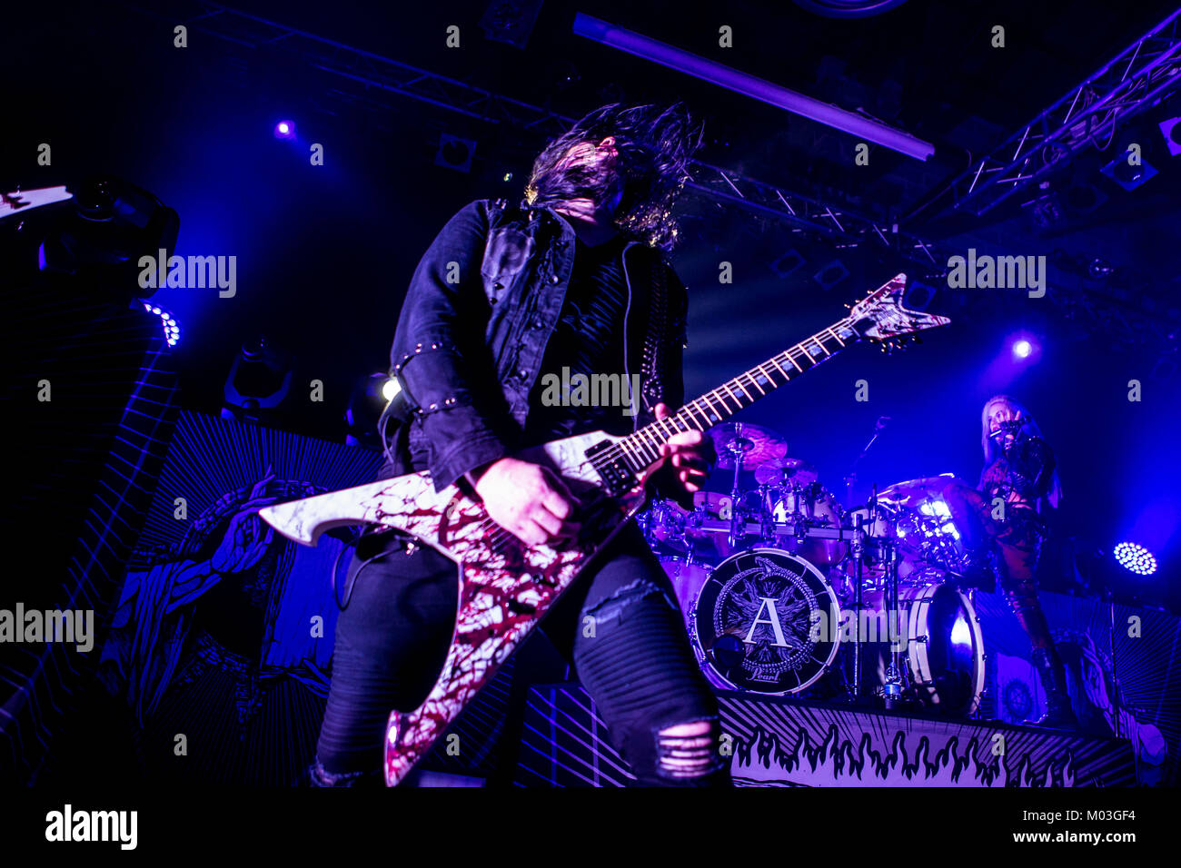 Mailand, Italien. 17 Jan, 2018. Schwedische Melodic Death Metal Band Arch Enemy führt im Alcatraz leben. Credit: Mairo Cinquetti/Pacific Press/Alamy leben Nachrichten Stockfoto