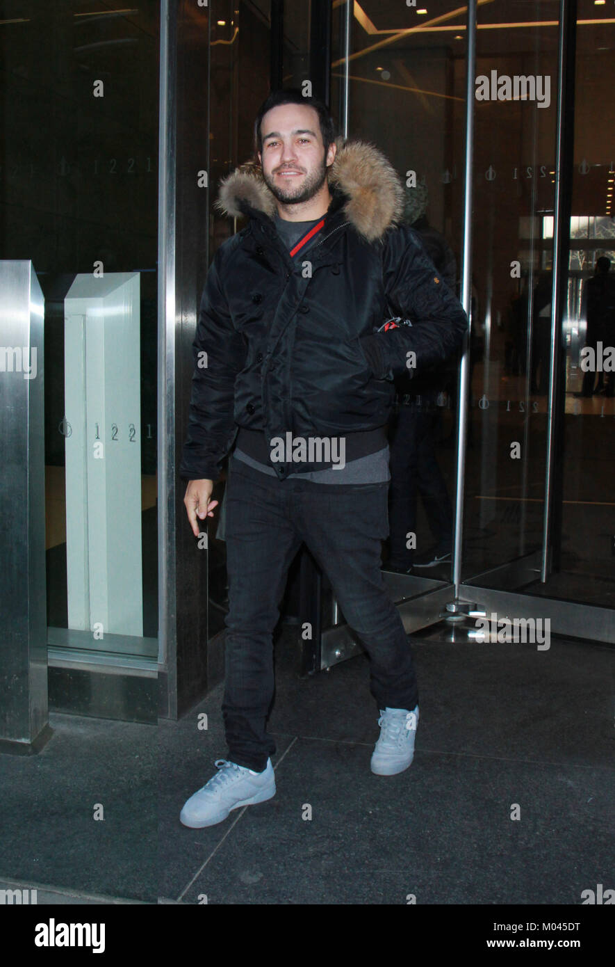 New York, USA. 18 Jan, 2018. New York, NY, USA. 18 Jan, 2018. Pete Wentz von Fall Out Boy an SiriusXM-Förderung ihrer neuen CD-Manie in New York City am 18. Januar 2018. Credit: Rw/Medien Punch/Alamy Live News Credit: MediaPunch Inc/Alamy leben Nachrichten Stockfoto