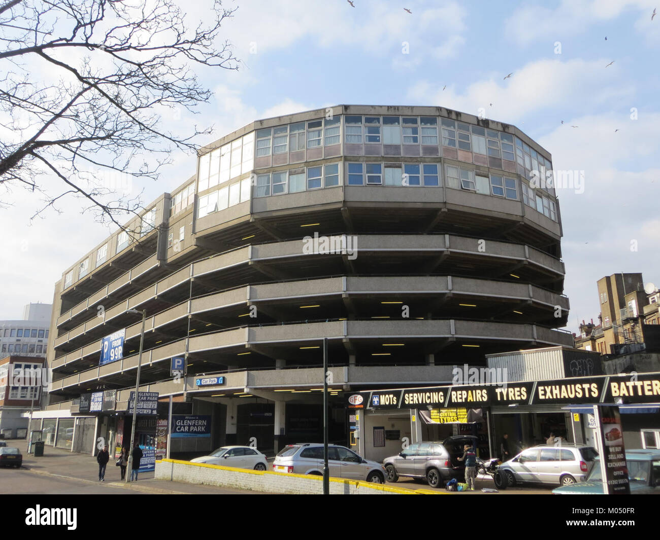 Ein Blick auf Bournemouth, ein Küstenort im Vereinigten Königreich, bekannt für seine Strände, Gärten und viktorianische Architektur. Die Stadt ist ein beliebtes Reiseziel für Touristen, die ein Erlebnis am Meer suchen. Stockfoto