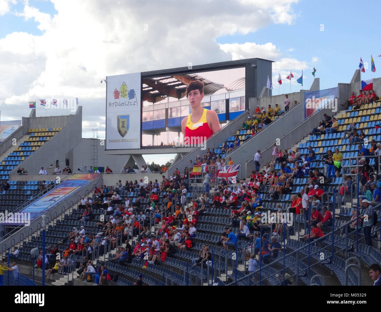 Bei den IAAF U20-Weltmeisterschaften 2016 in Bydgoszcz wurde der Stabhochsprung der Frauen ausgetragen, bei dem junge sportliche Talente in diesem renommierten internationalen Event vorgestellt wurden. Stockfoto