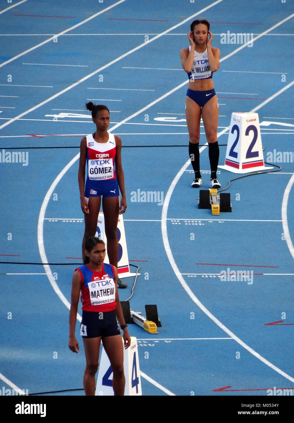 Bei der IAAF U20-Weltmeisterschaft 2016 in Bydgoszcz, Polen, fand am 19. Juli die 400-m-Qualifikationsrunde der Frauen statt. Die Veranstaltung war Teil eines globalen Leichtathletikwettbewerbs, bei dem junge, aufstrebende Leichtathletik-Talente vorgestellt wurden. Stockfoto