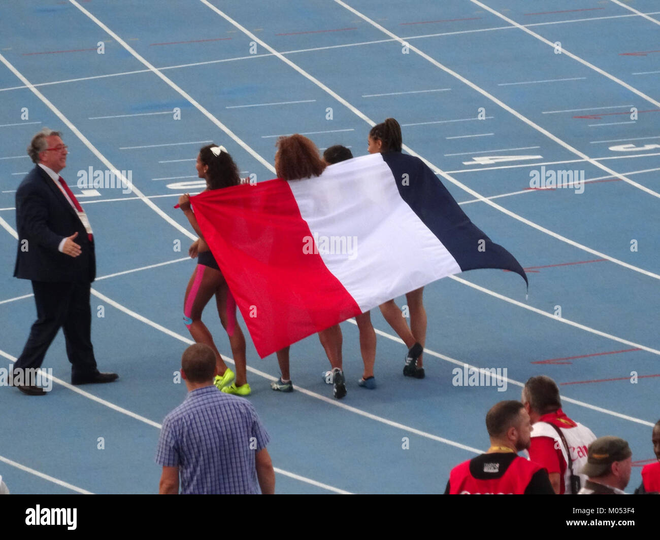 Die IAAF-U20-Weltmeisterschaft 2016 in Bydgoszcz, Polen, mit dem Staffelfinale im 4x100 m-Format der womenâ. Diese Veranstaltung zeigt sportliche Wettkämpfe auf internationaler Ebene. Stockfoto