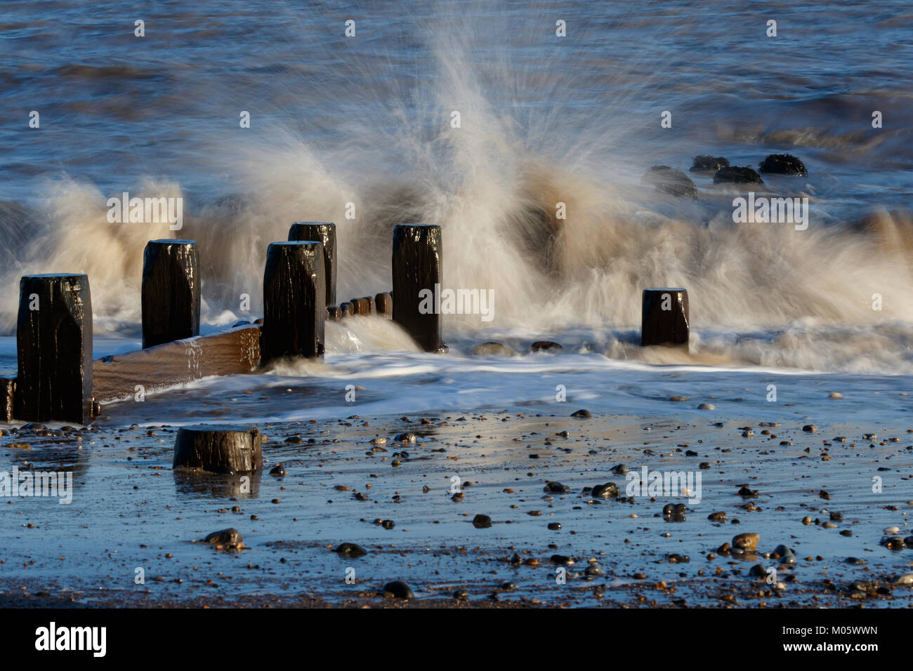 Wellen in Zeitlupe - Künstlerische Wirkung Stockfoto