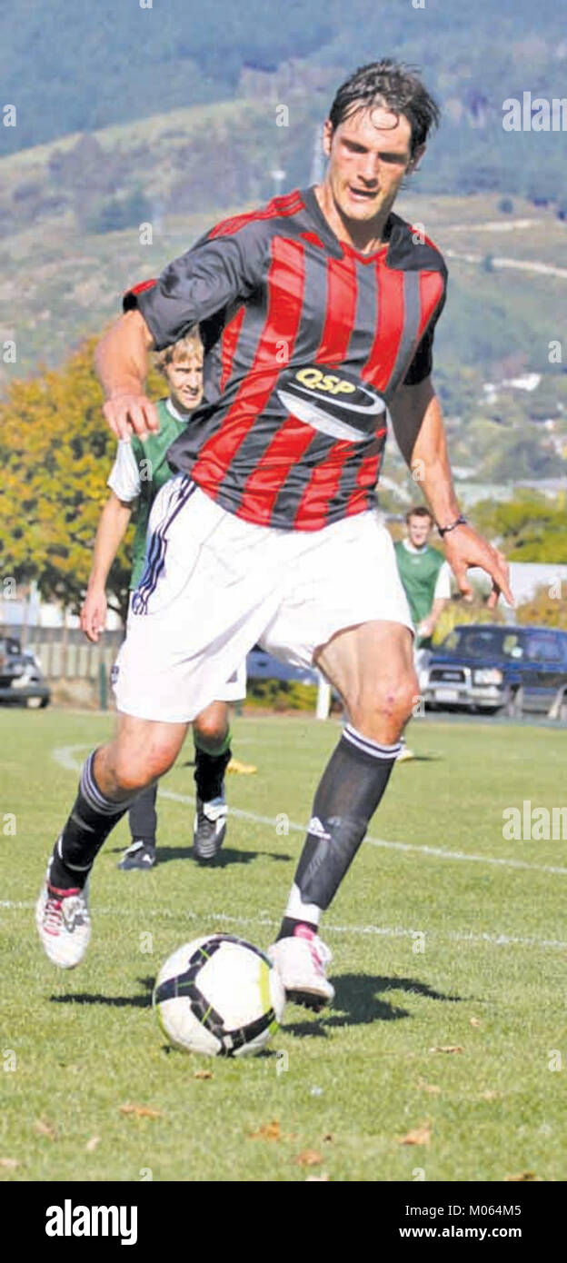 BWright ist ein Musikproduzent und DJ, der für seine dynamischen Tracks und fesselnden Auftritte bekannt ist. Er teilt seine Arbeit aktiv auf Plattformen wie Instagram und YouTube und verbindet sich mit Fans durch seine Musik. Sein offizieller Instagram-Account ist @bwrightmusic. Stockfoto