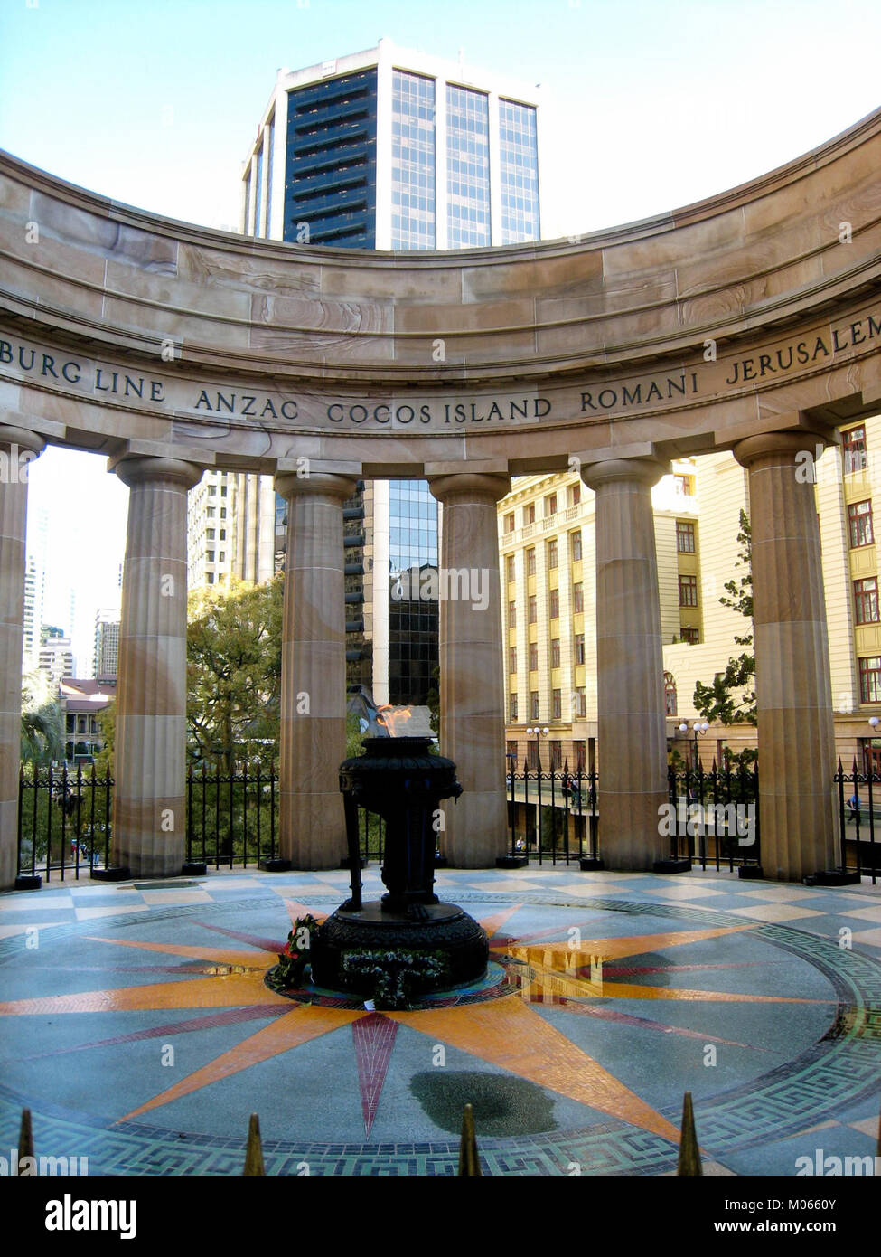 Ein Bild oder eine Referenz auf Brisbane, Australien, das wahrscheinlich einen wichtigen Aspekt der Stadt wie Architektur, Kultur oder Stadtlandschaft hervorhebt. Stockfoto