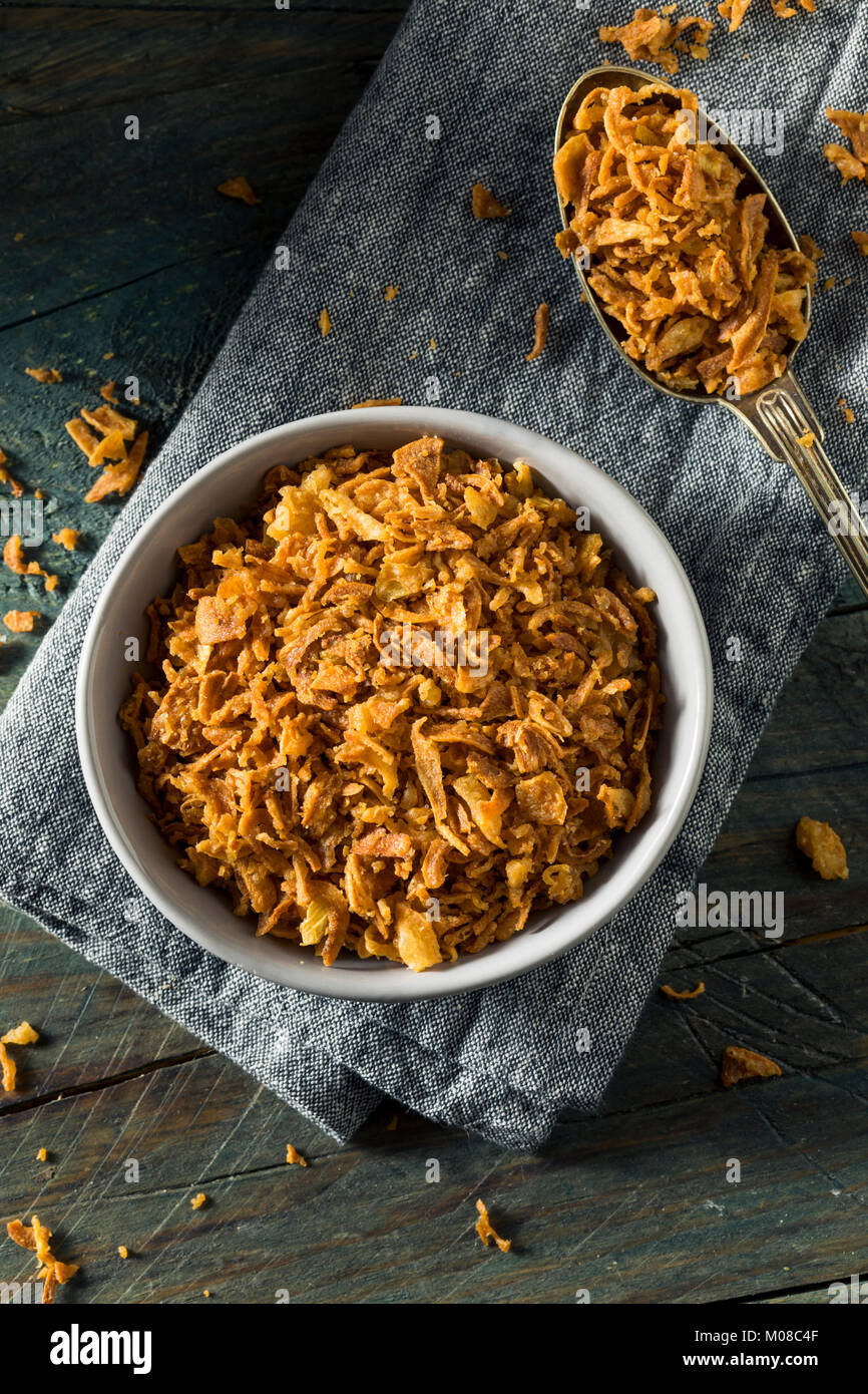 Golden gebratene Zwiebel Bits bereit zu Essen Stockfoto