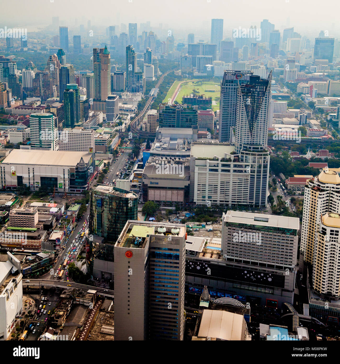BANGKOK - Thailand - Dezember 15, 2013: Luftaufnahme von Bangkok, Bangkok City Downtown Stockfoto