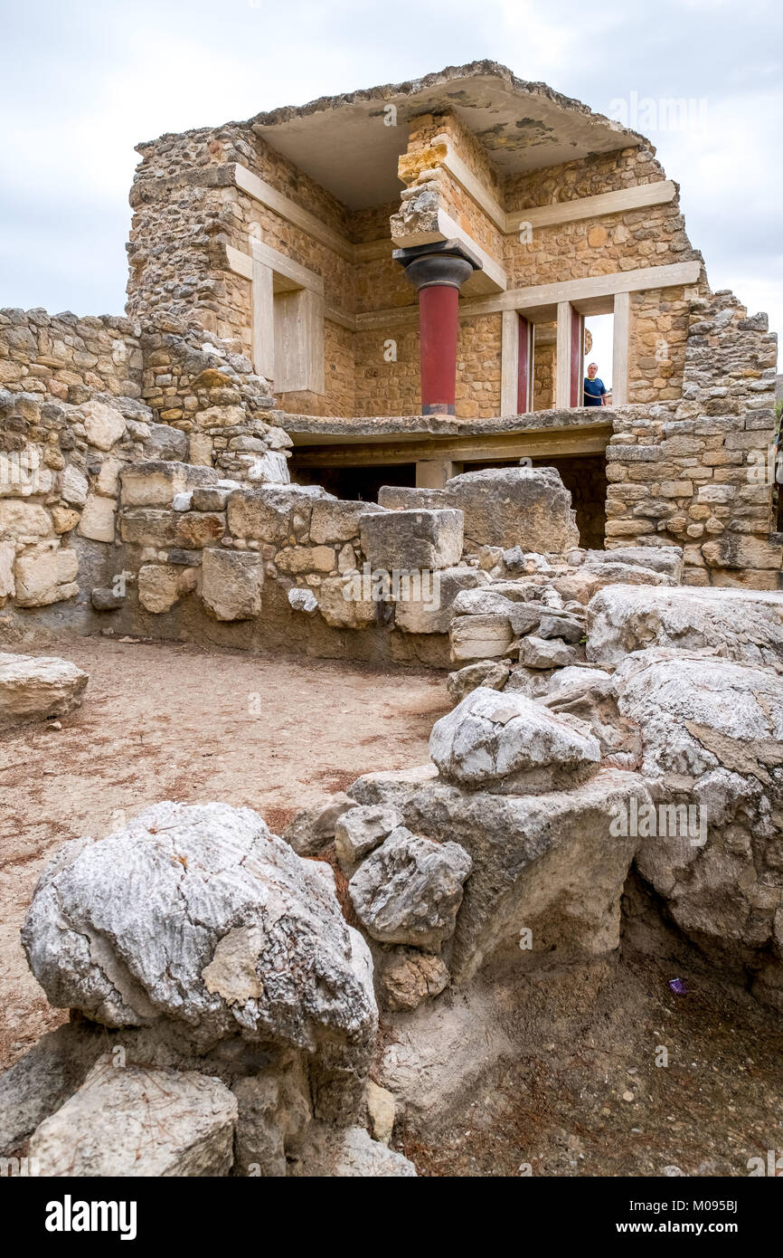 Teile der Minoischen Tempelanlage von Knossos, rekonstruiert zweistöckige, der Palast von Knossos, Knossos antike Stadt, Heraklion, Knossos, Kreta, Griechenland, E Stockfoto