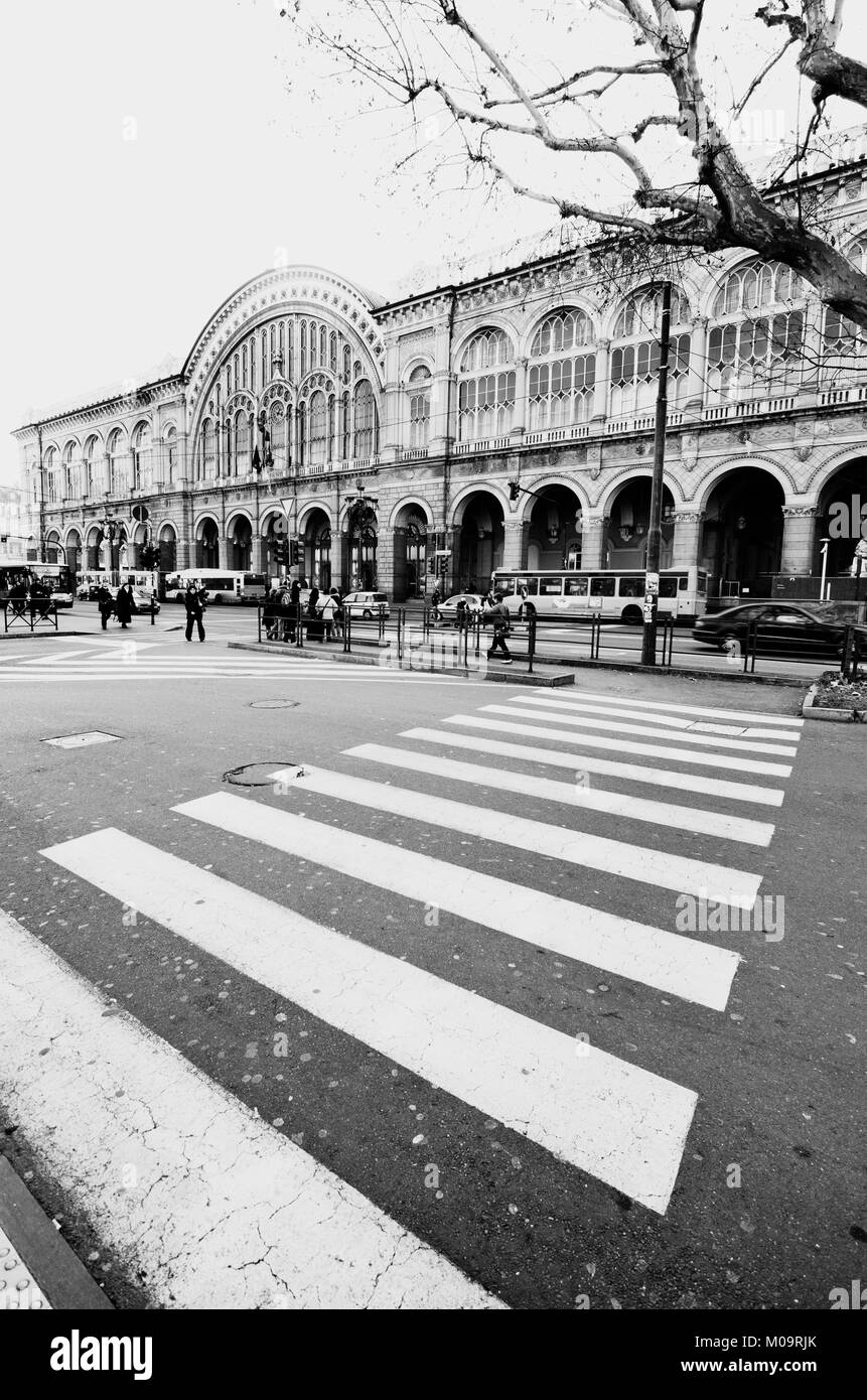 Torino Porta Nuova Bahnhof neue Frontansicht des Gebäudes Turin Piemont Italien Stockfoto