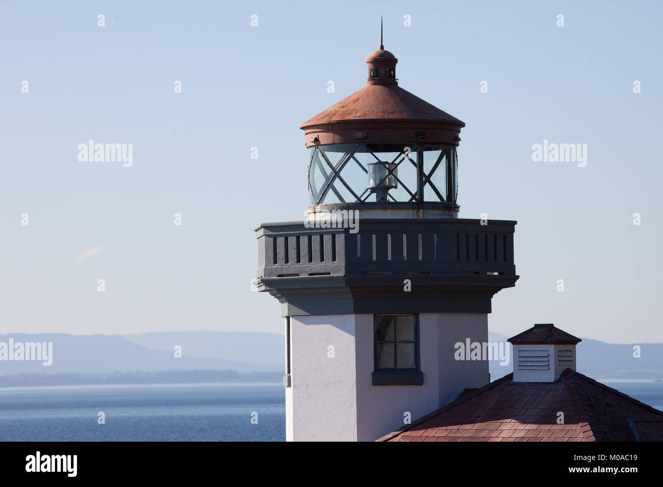 San Juan Leuchtturm auf dem Ozean Stockfoto