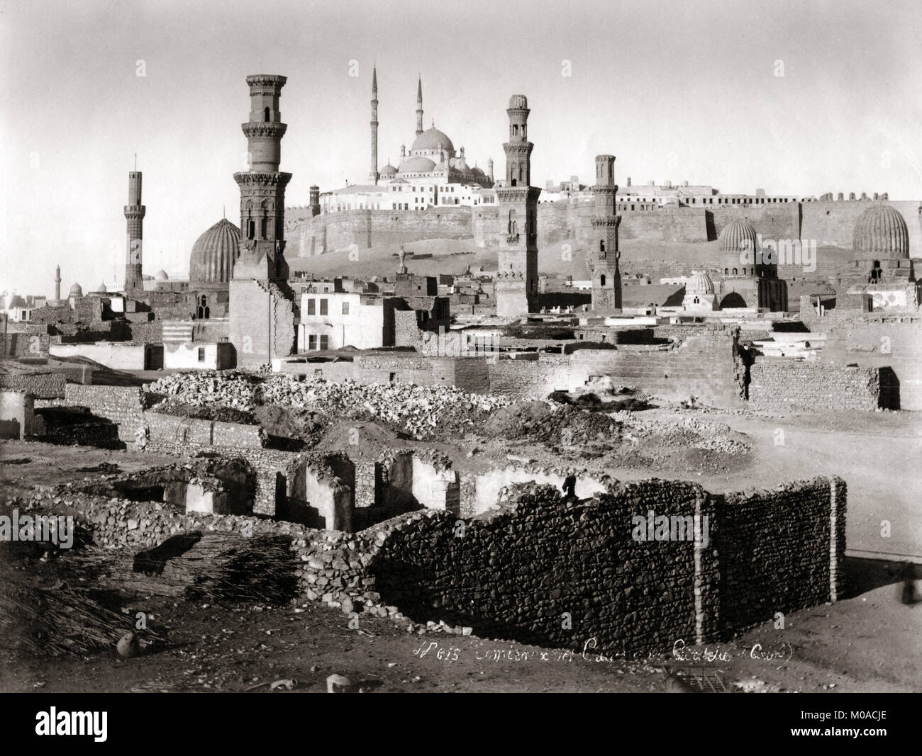 Blick auf den Gräbern der Kalifen, Kairo, Ägypten, 1880 C. Stockfoto
