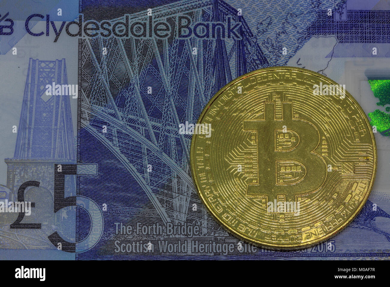 Bitcoin auf Schottischen 5 Pfund Banknote Stockfoto