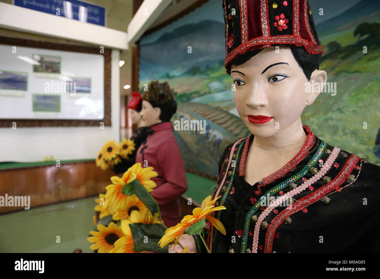 Das Museum in Yangon ist mit Anzeige von Warnungen über die Gefahren und Risiken der Drogenabhängigkeit gefüllt. Stockfoto