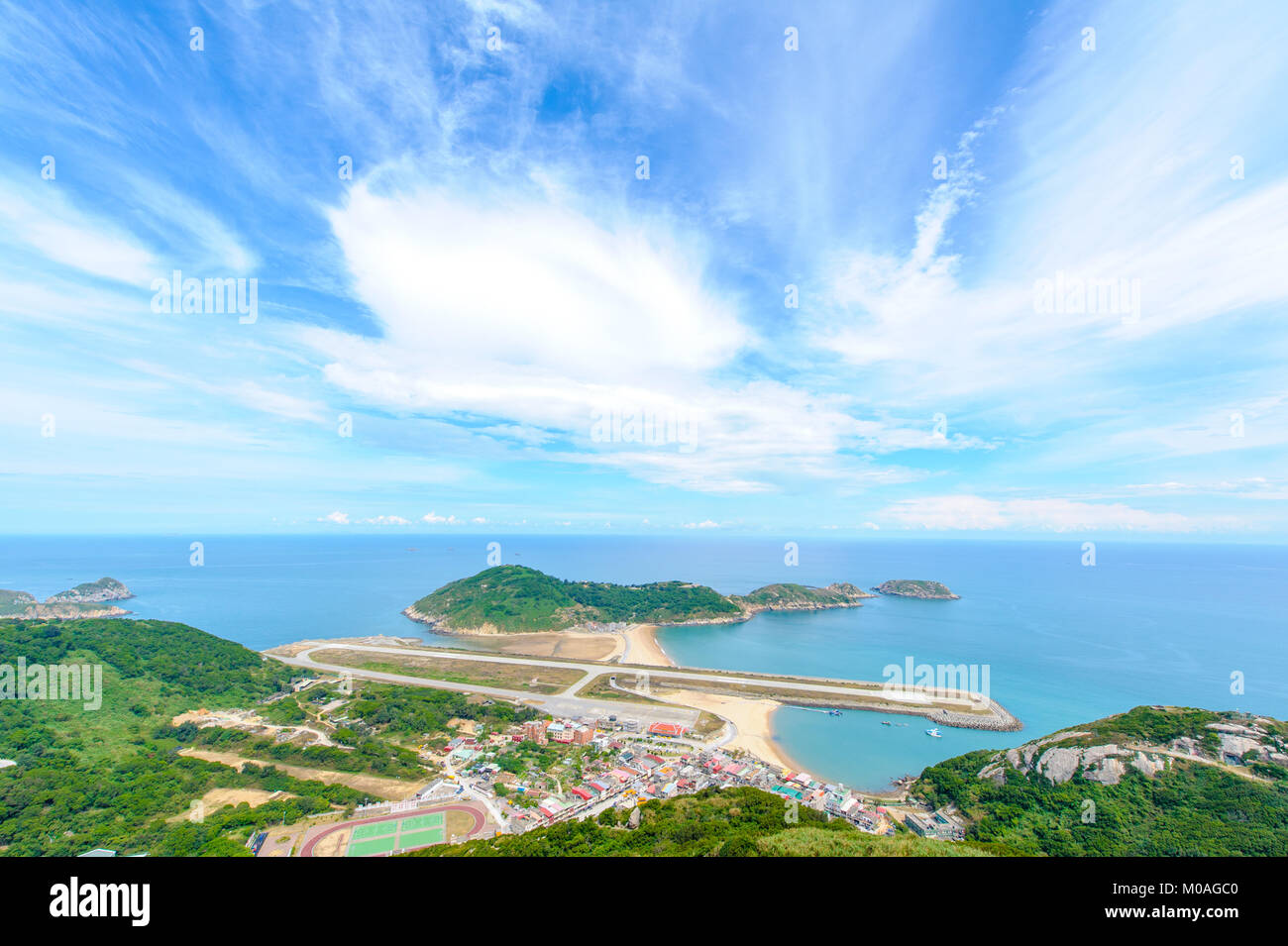 Anzeigen von Matsu Insel unter dem schönen Himmel Stockfoto