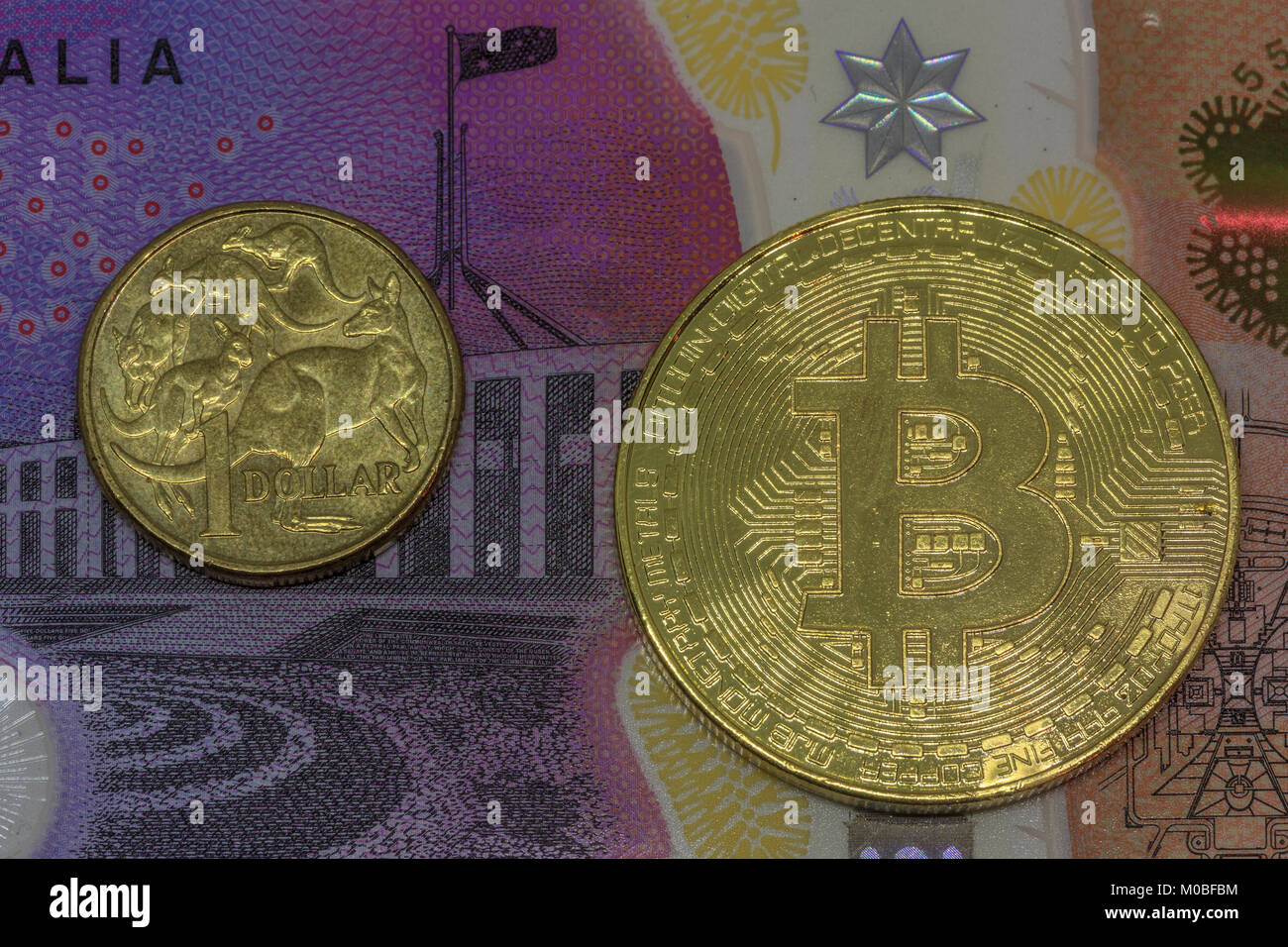Bitcoin cryptocurrency v Australische fiat money Stockfoto