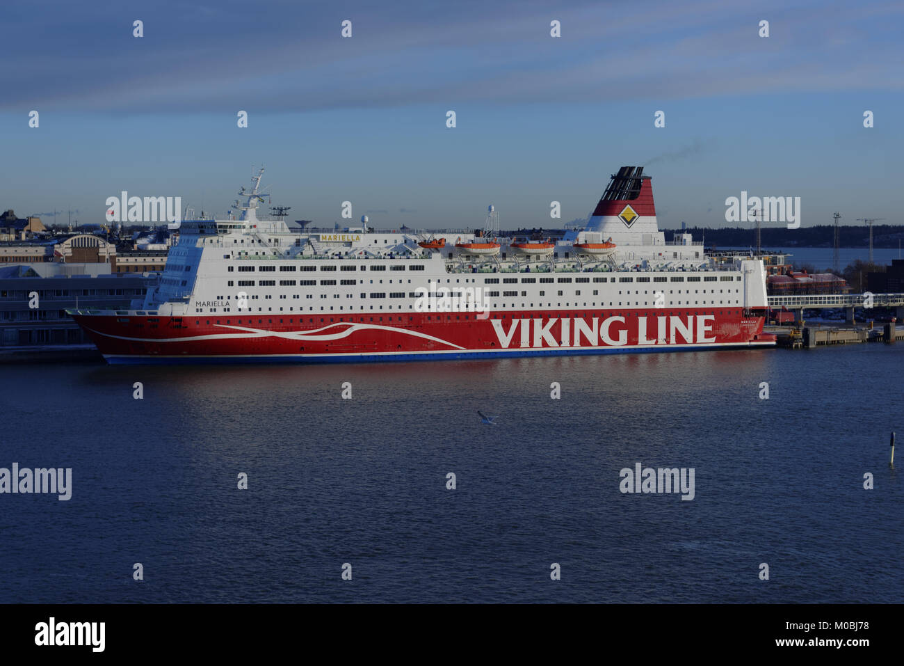 Helsinki, Finnland - 28. November 2016: Cruiseferry Mariella von Viking Line Firma aus Stockholm angekommen. 1985 erbaut, verfügt das Schiff über die Beifahrerseite capac Stockfoto