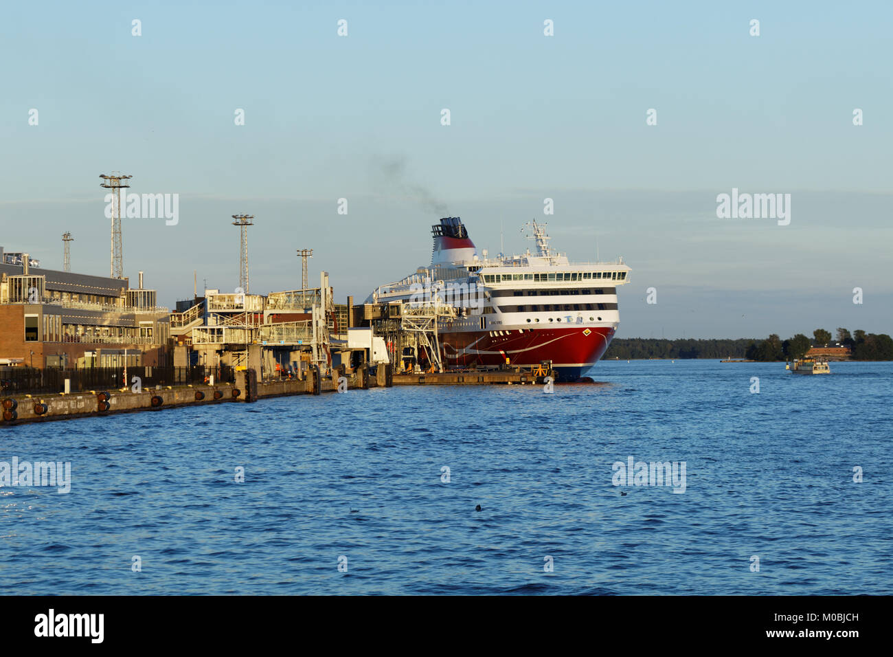 Helsinki, Finnland - 20 August 2016: Cruiseferry Viking XPRS der Viking Line im Hafen von Helsinki. 2008 erbaut, Das Schiff hat eine Kapazität für 2500 Pas Stockfoto