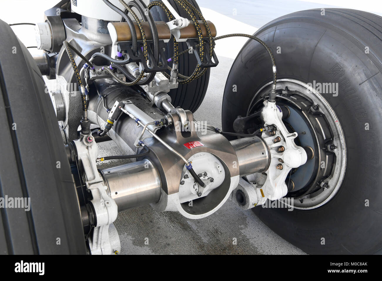 Lufthansa, Airbus, A350-900, A350, Federung, Hauptfahrwerk, Rad, tube Reifen, Flugzeuge, Flugzeug, Flugzeug, Flughafen München, Stockfoto